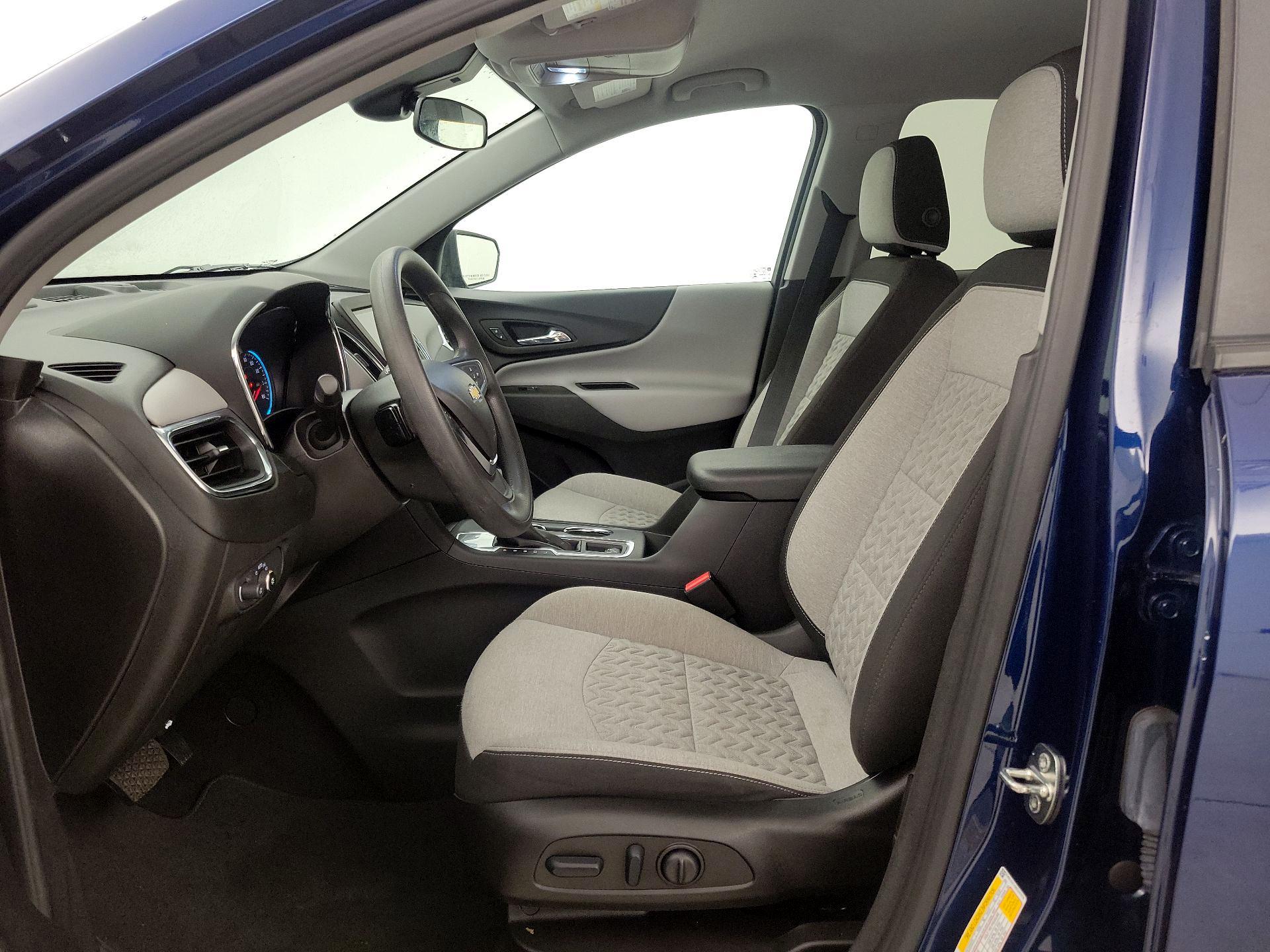 Thumbnail: 2022 Chevrolet Equinox - 11