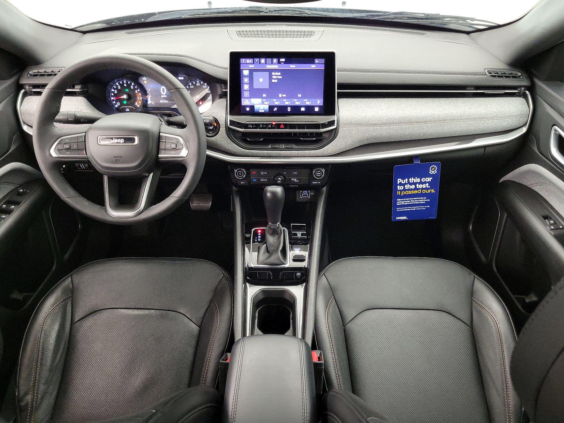 Thumbnail: 2023 Jeep Compass - 9