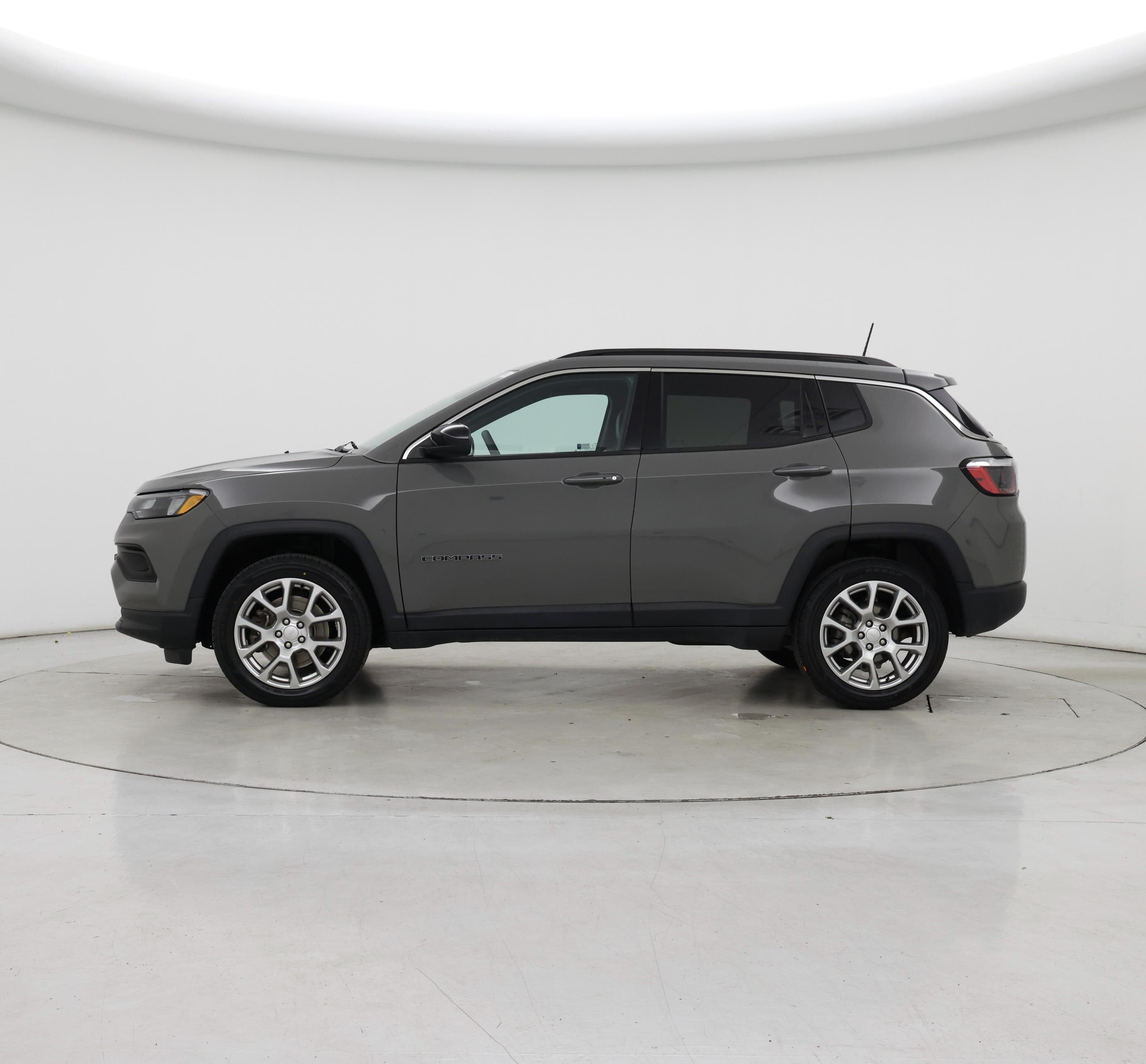 Thumbnail: 2023 Jeep Compass - 3
