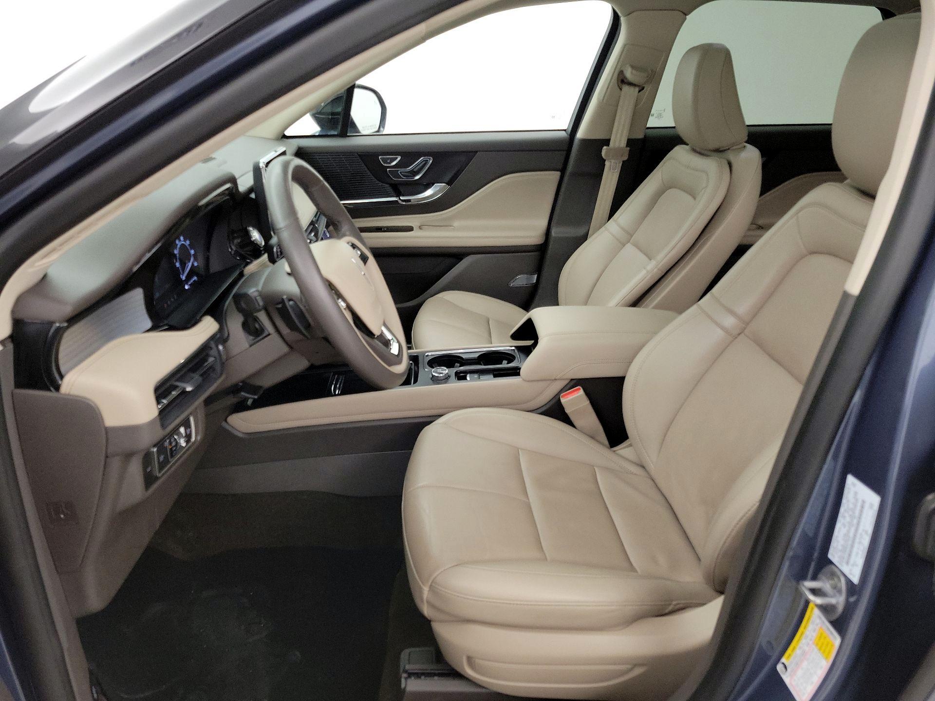 Thumbnail: 2022 Lincoln Corsair - 11