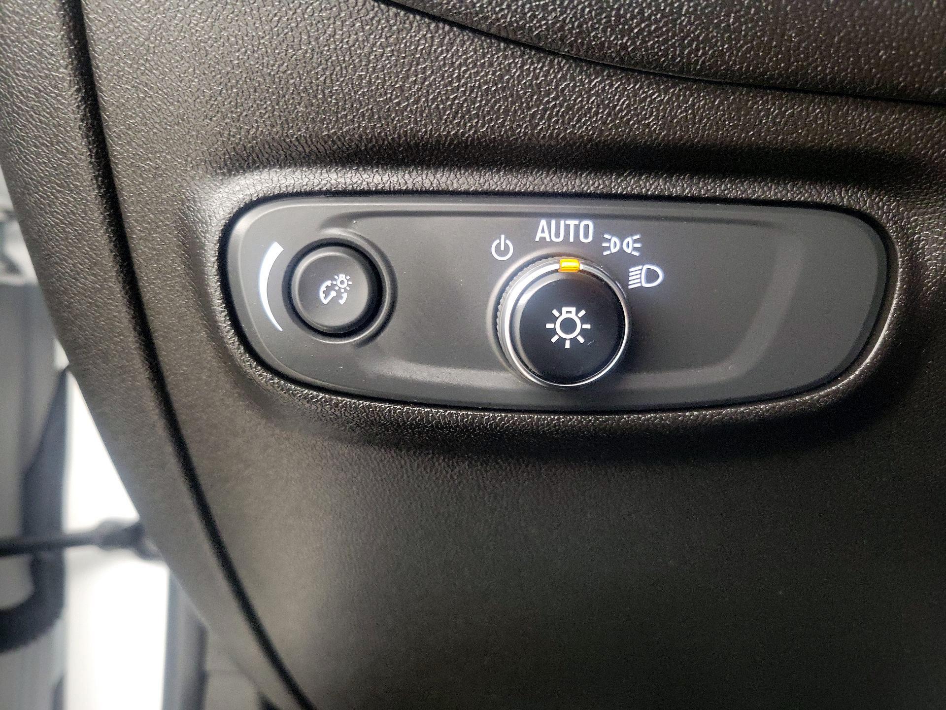 Thumbnail: 2022 Chevrolet Equinox - 13