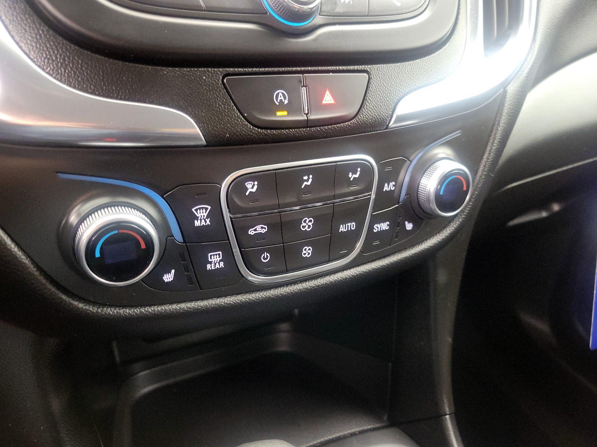 Thumbnail: 2022 Chevrolet Equinox - 16