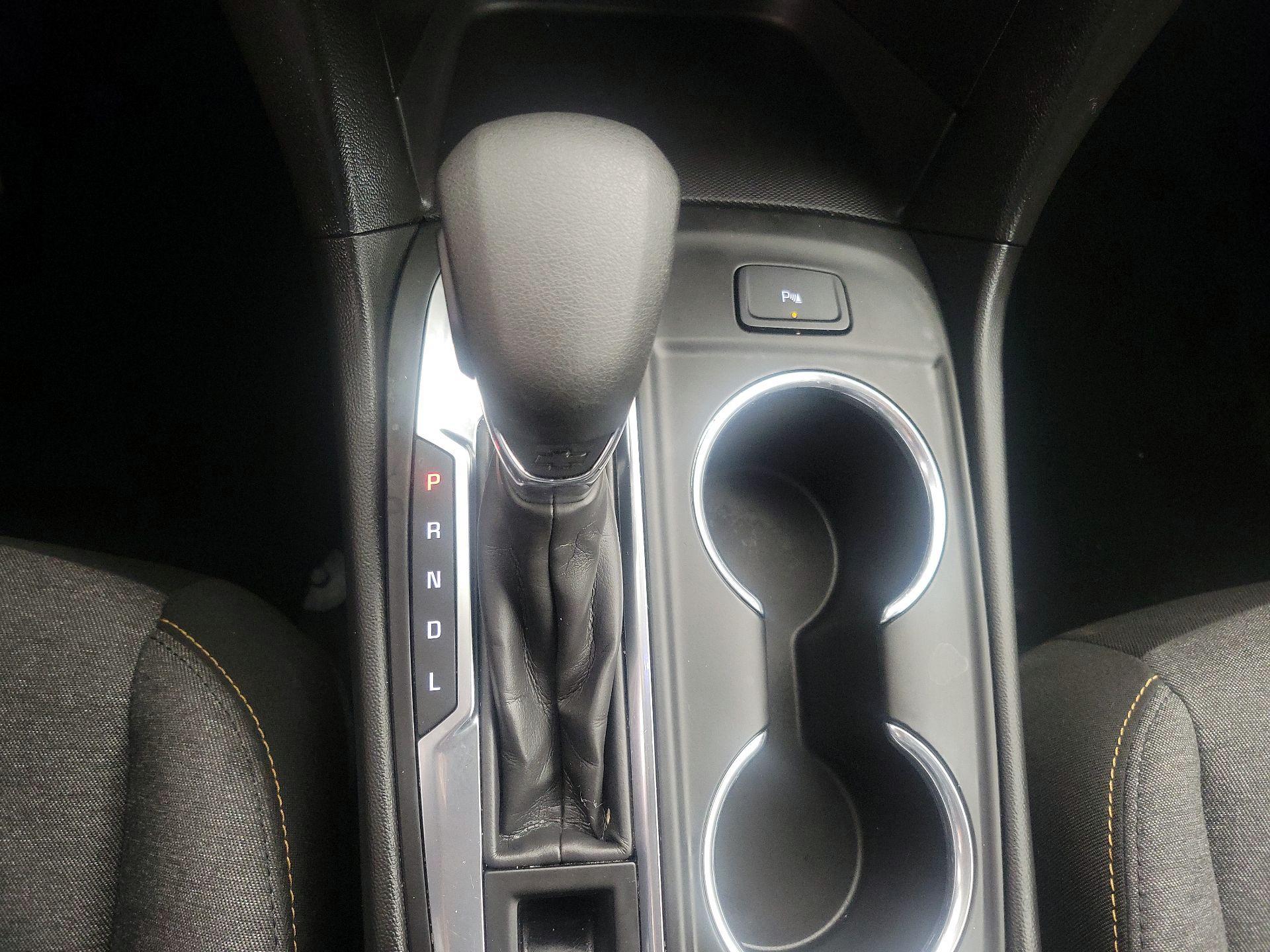 Thumbnail: 2022 Chevrolet Equinox - 17