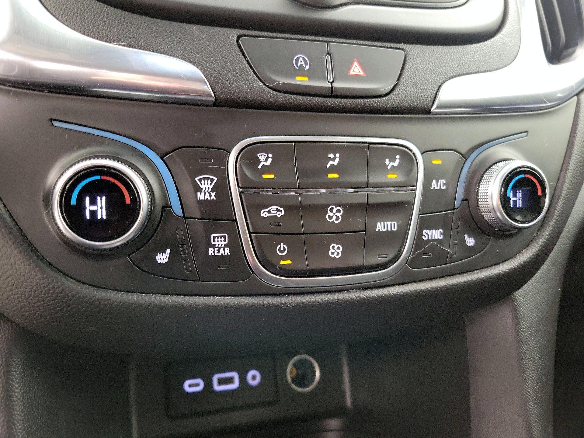 Thumbnail: 2022 Chevrolet Equinox - 16