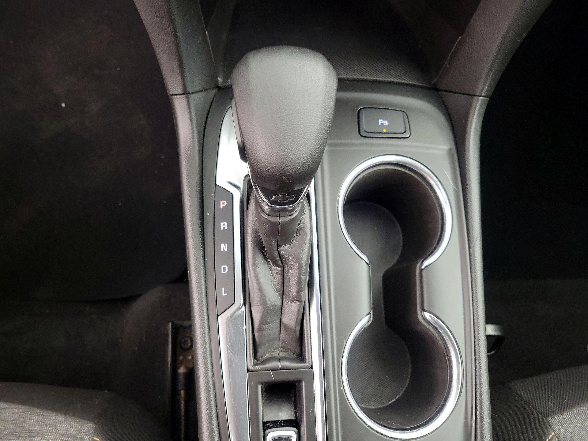 Thumbnail: 2022 Chevrolet Equinox - 17