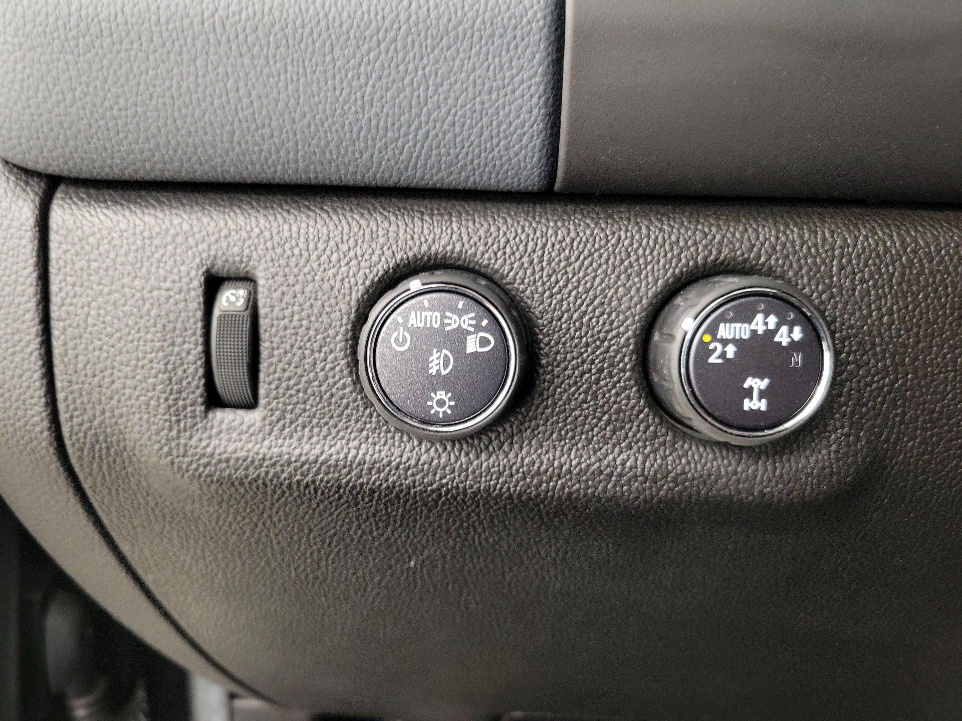 Thumbnail: 2020 Chevrolet Colorado - 13