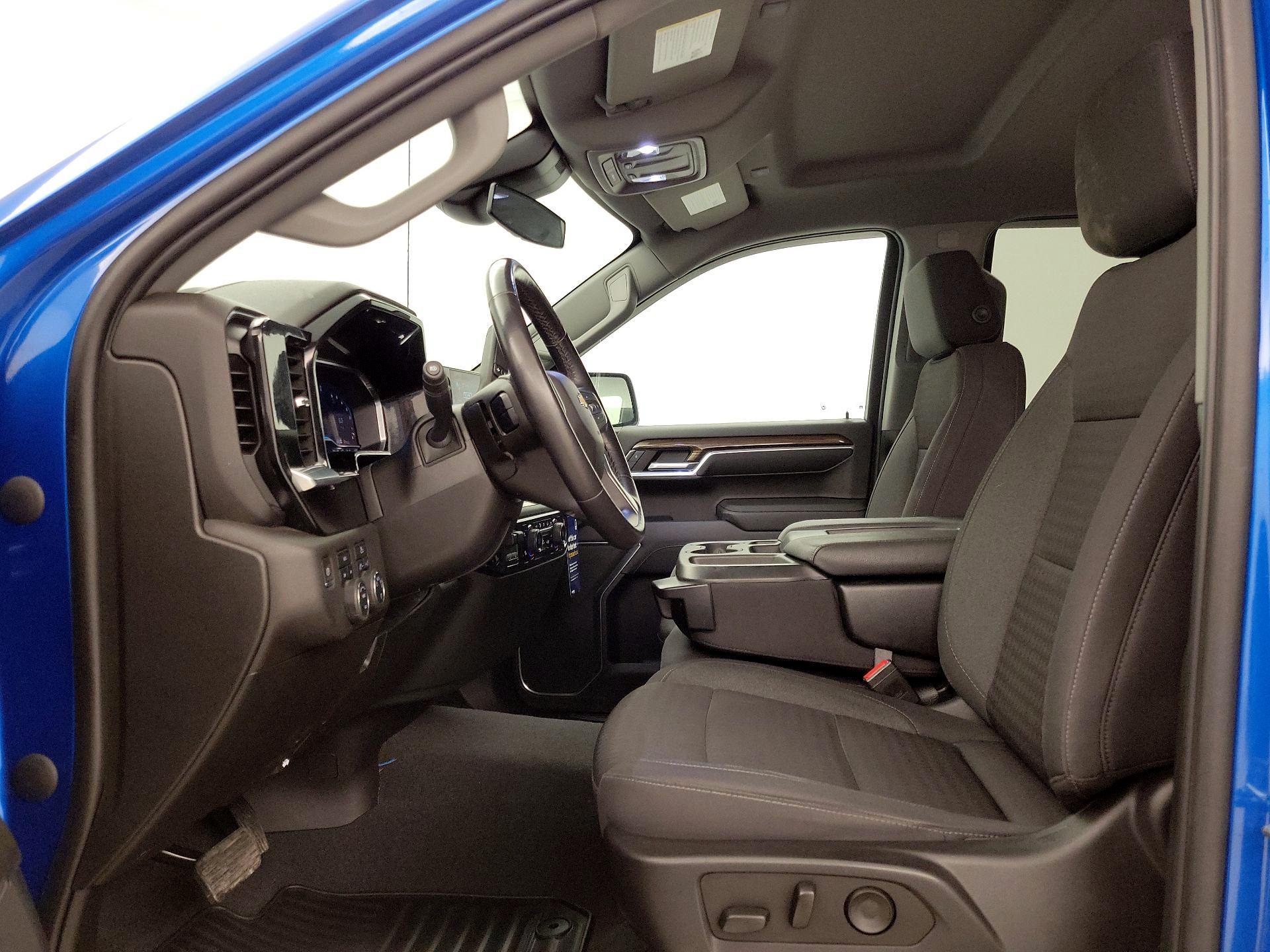 Thumbnail: 2022 Chevrolet Silverado 1500 - 11