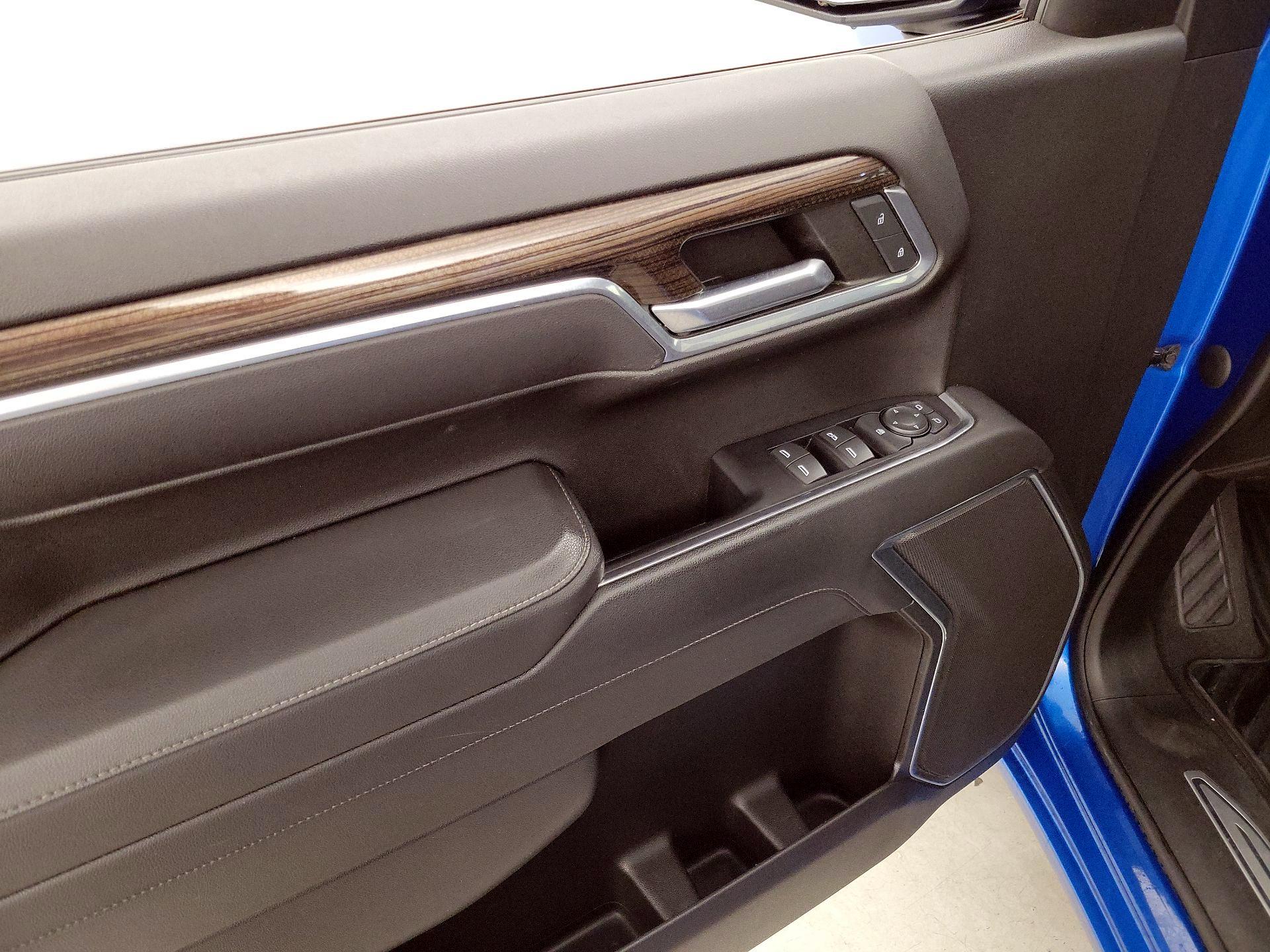 Thumbnail: 2022 Chevrolet Silverado 1500 - 12