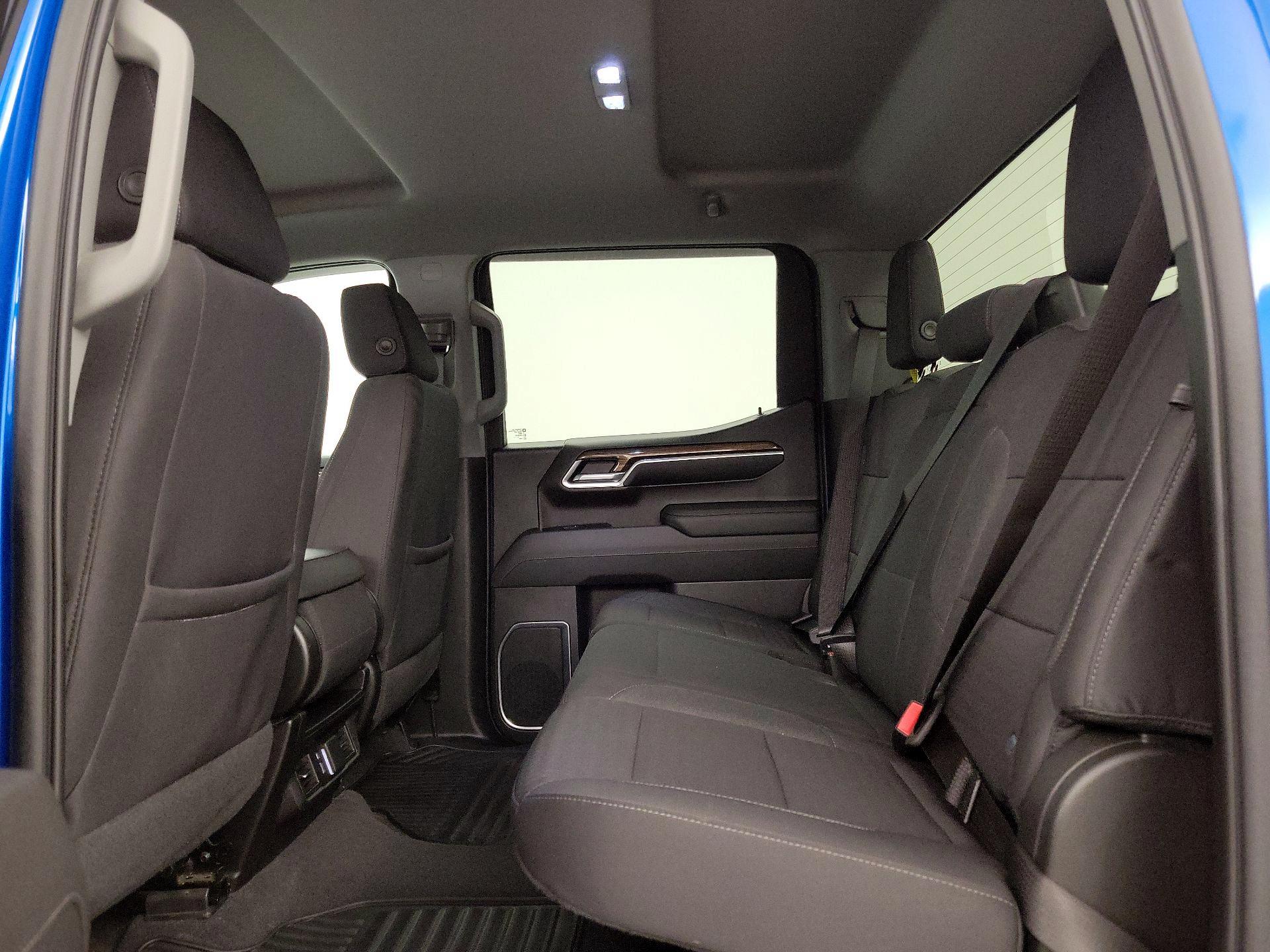 Thumbnail: 2022 Chevrolet Silverado 1500 - 19