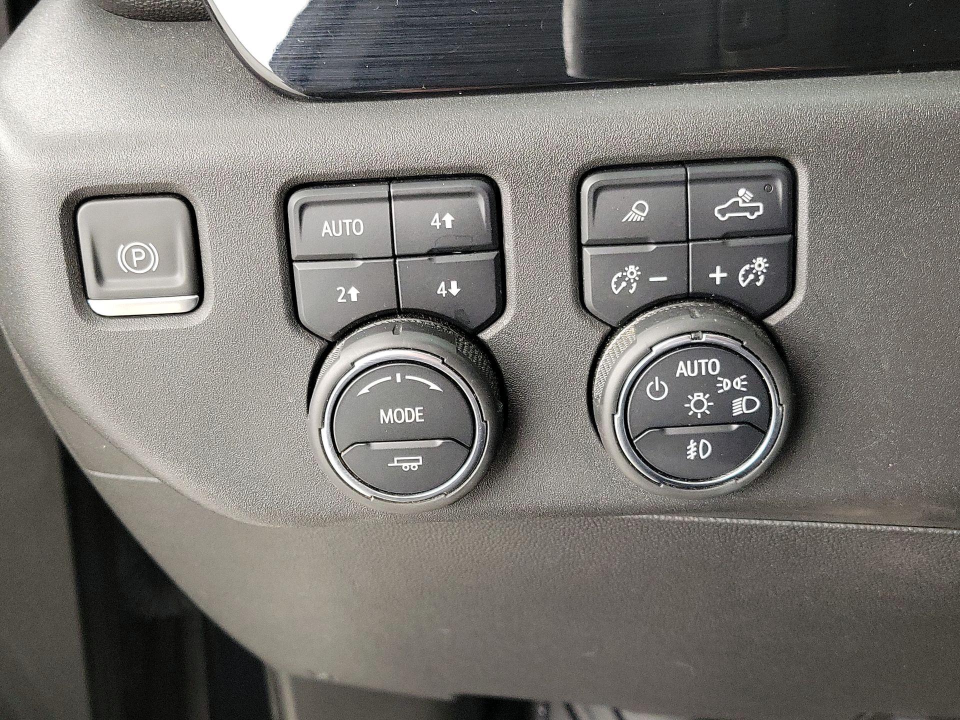 Thumbnail: 2022 Chevrolet Silverado 1500 - 13