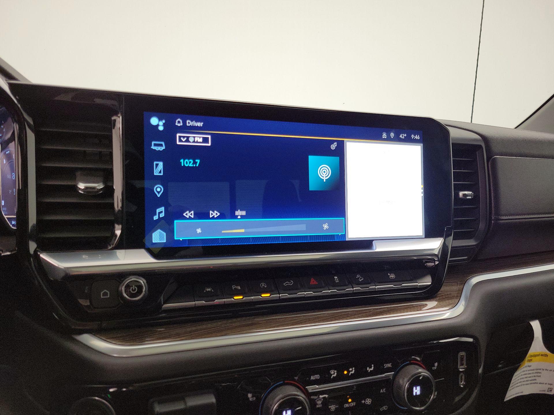 Thumbnail: 2022 Chevrolet Silverado 1500 - 15