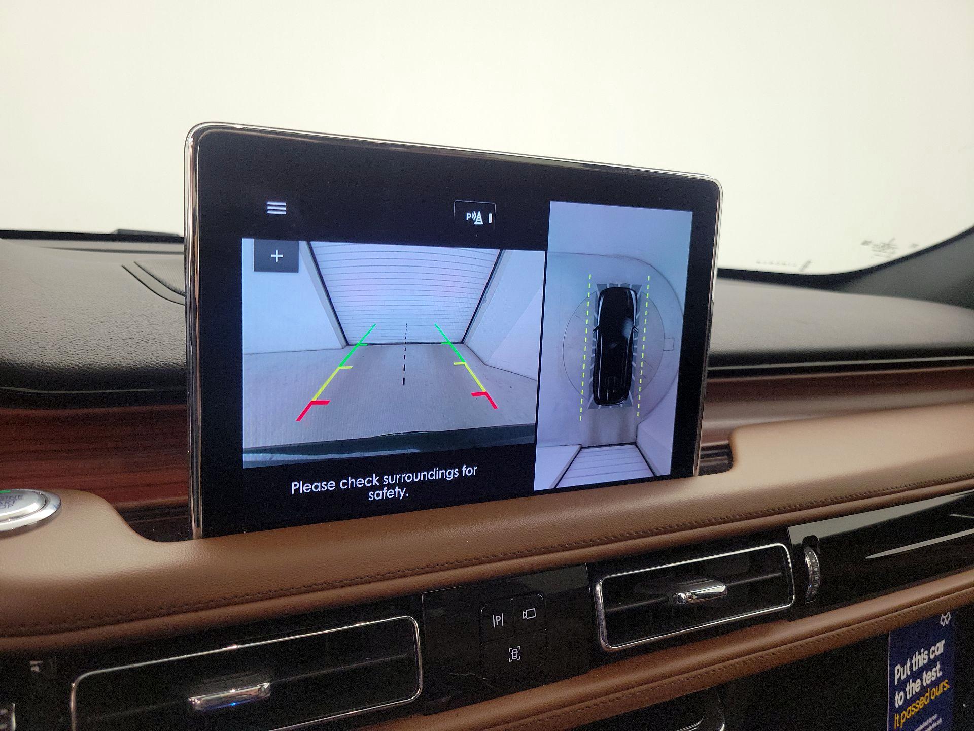 Thumbnail: 2023 Lincoln Aviator - 15