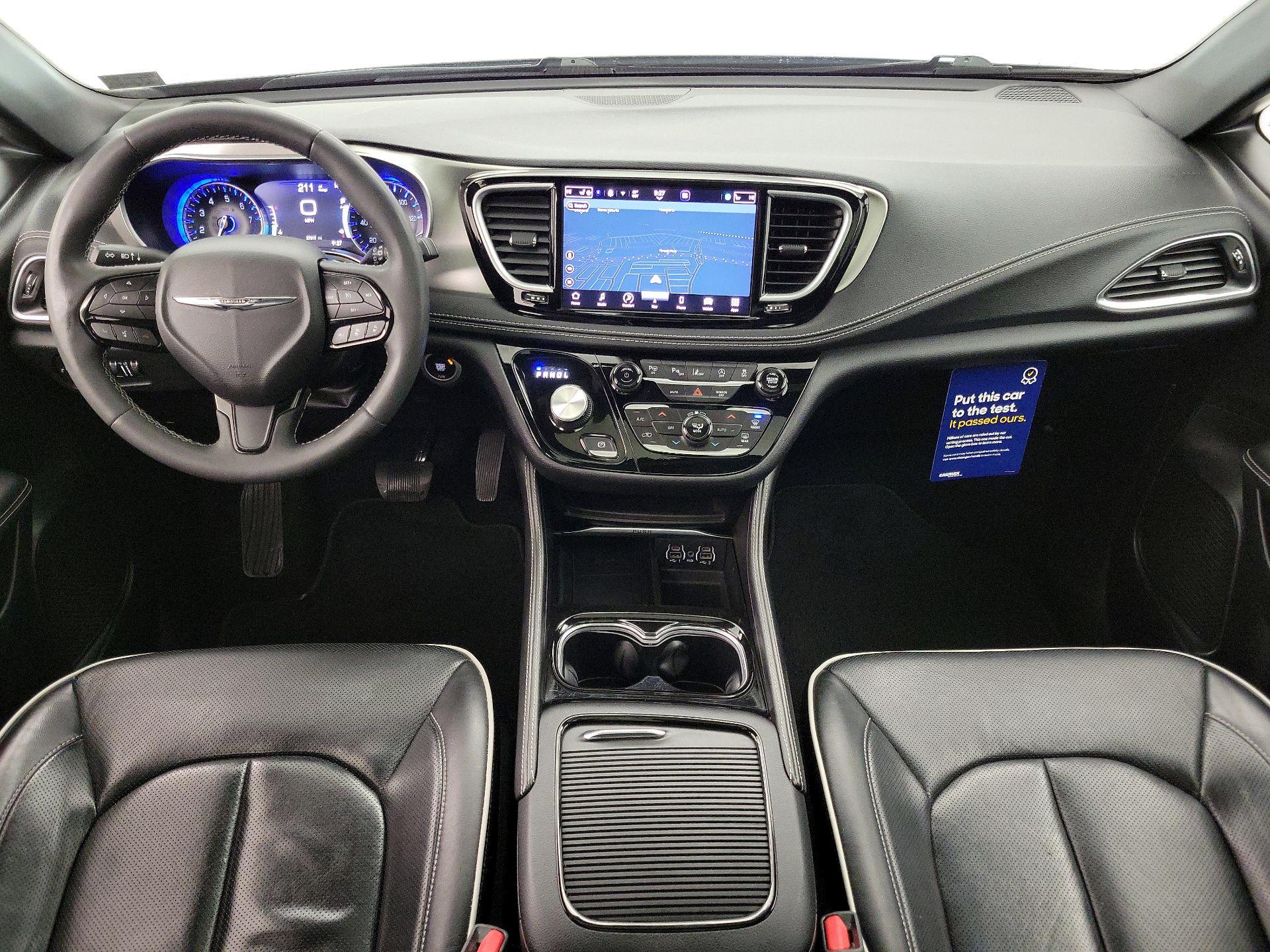 Thumbnail: 2023 Chrysler Pacifica - 9