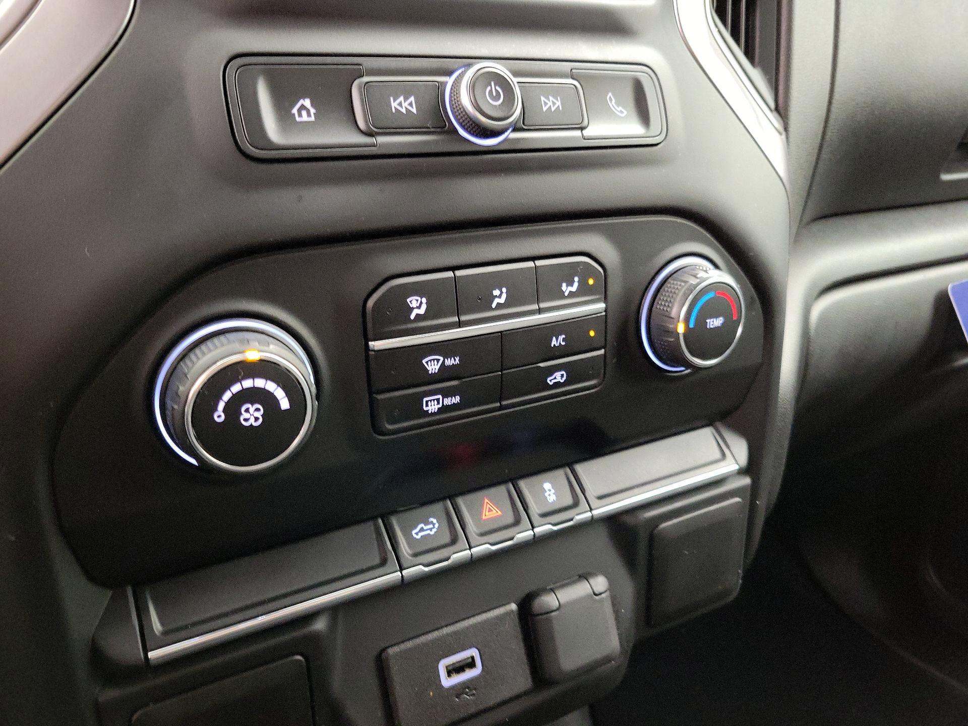 Thumbnail: 2020 Chevrolet Silverado 1500 - 16