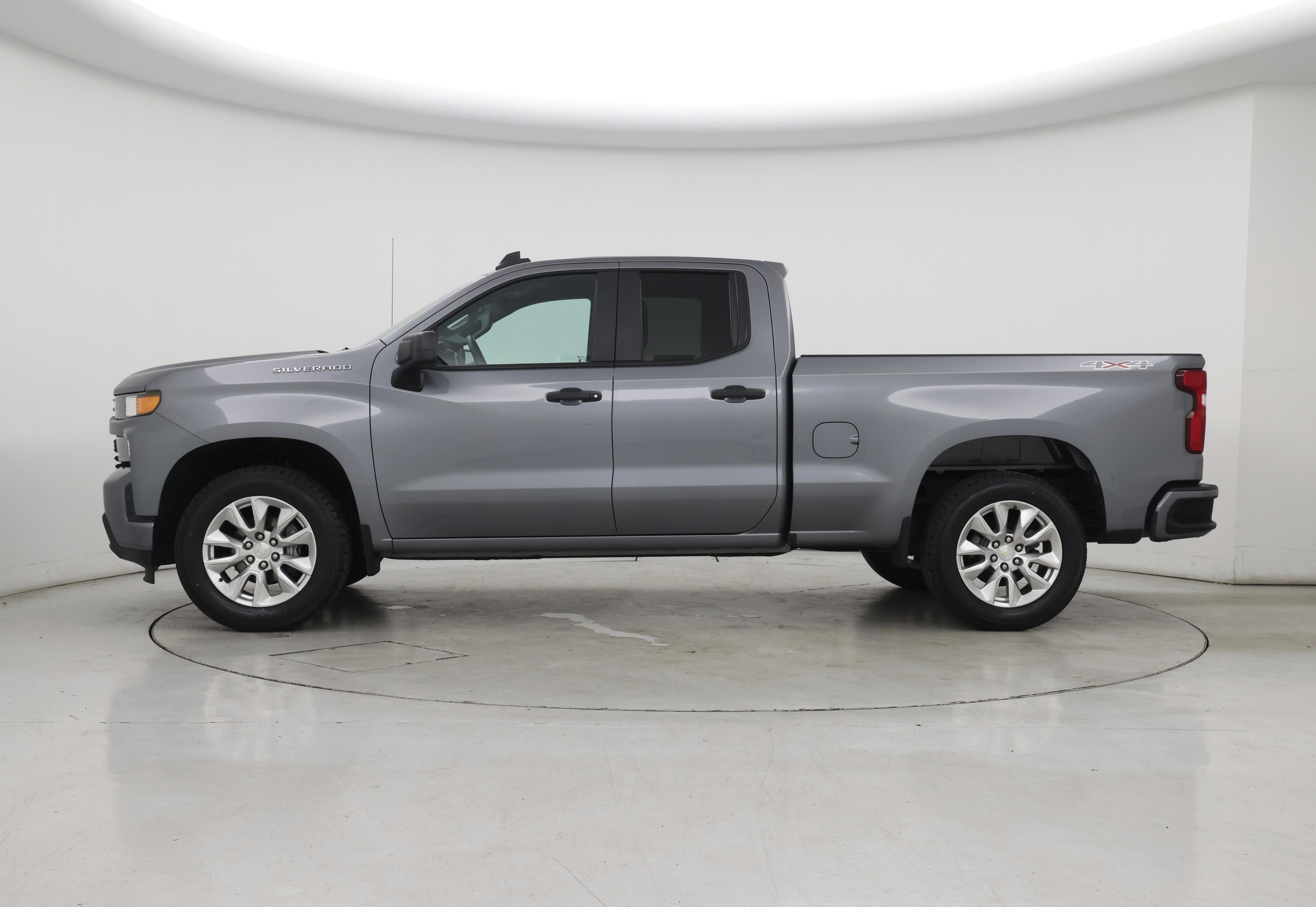 Thumbnail: 2020 Chevrolet Silverado 1500 - 3