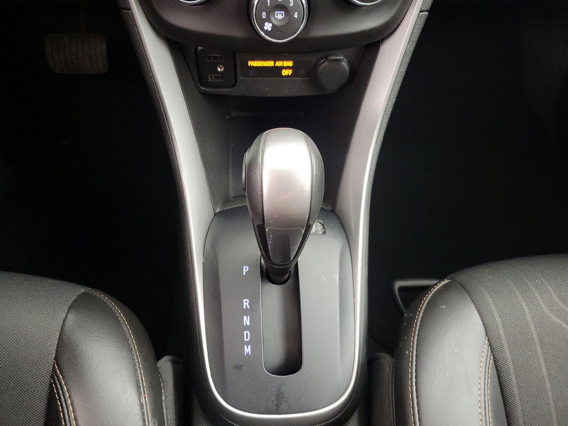 Thumbnail: 2022 Chevrolet Trax - 17