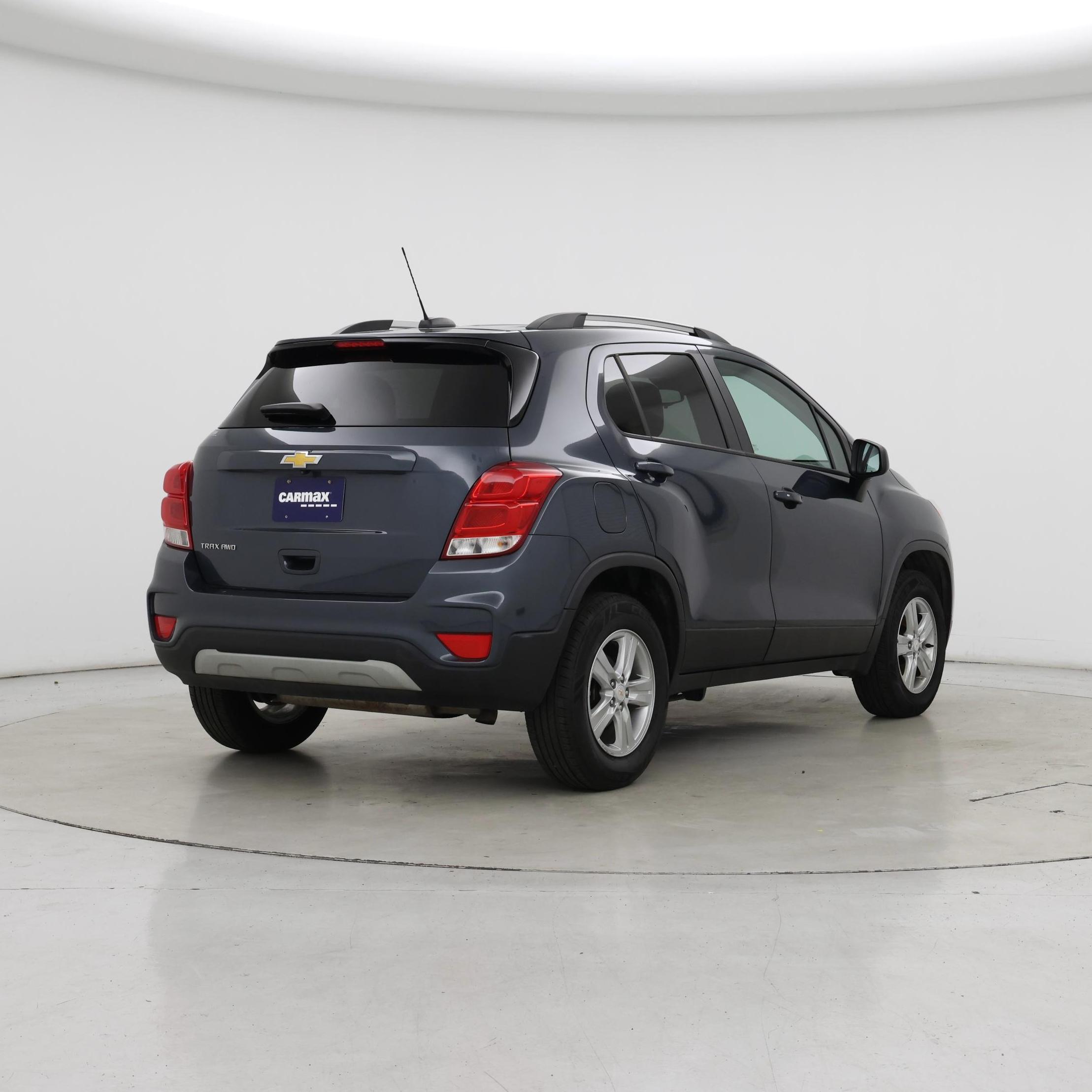 Thumbnail: 2022 Chevrolet Trax - 8