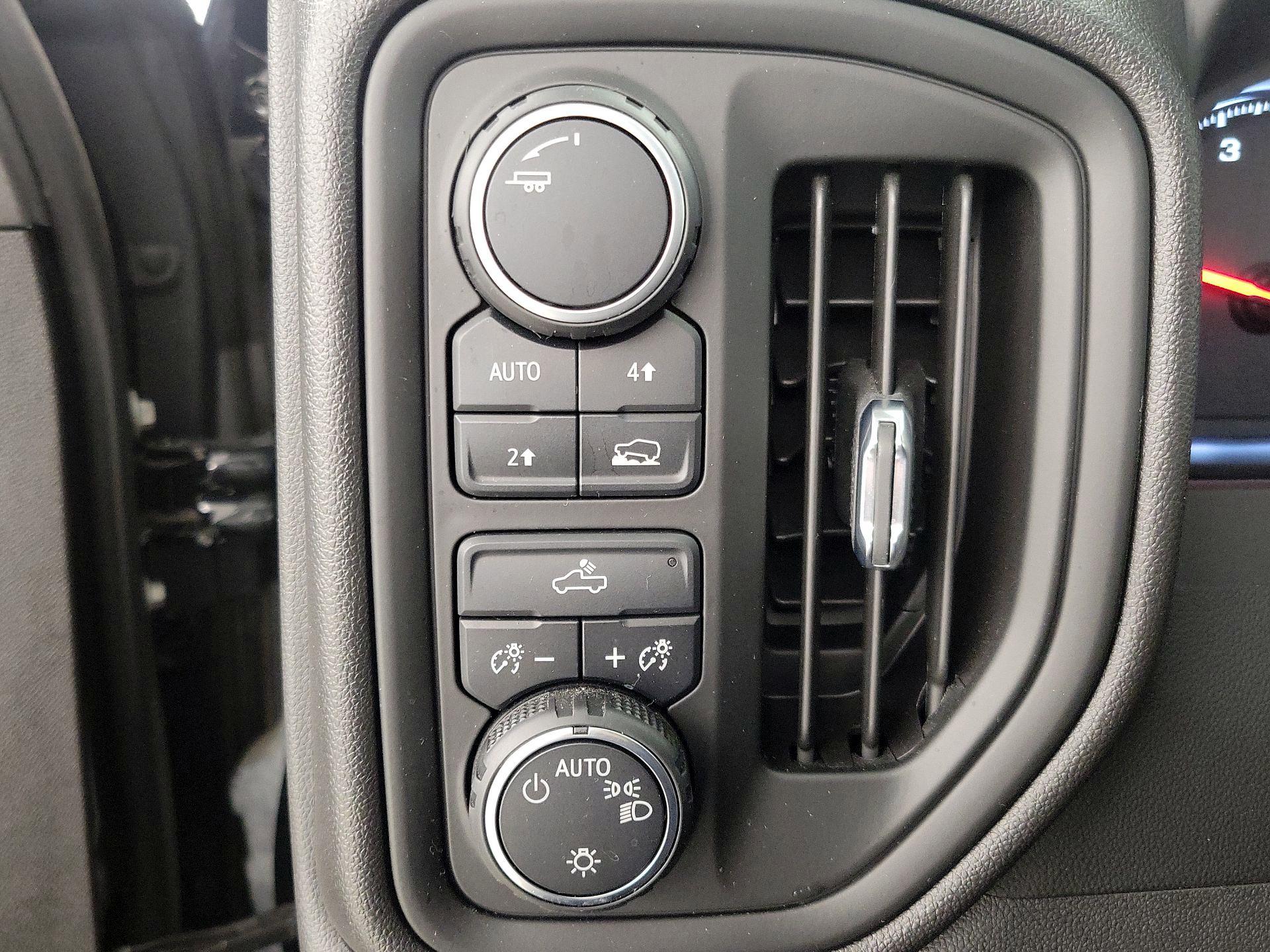 Thumbnail: 2022 Chevrolet Silverado 1500 - 13