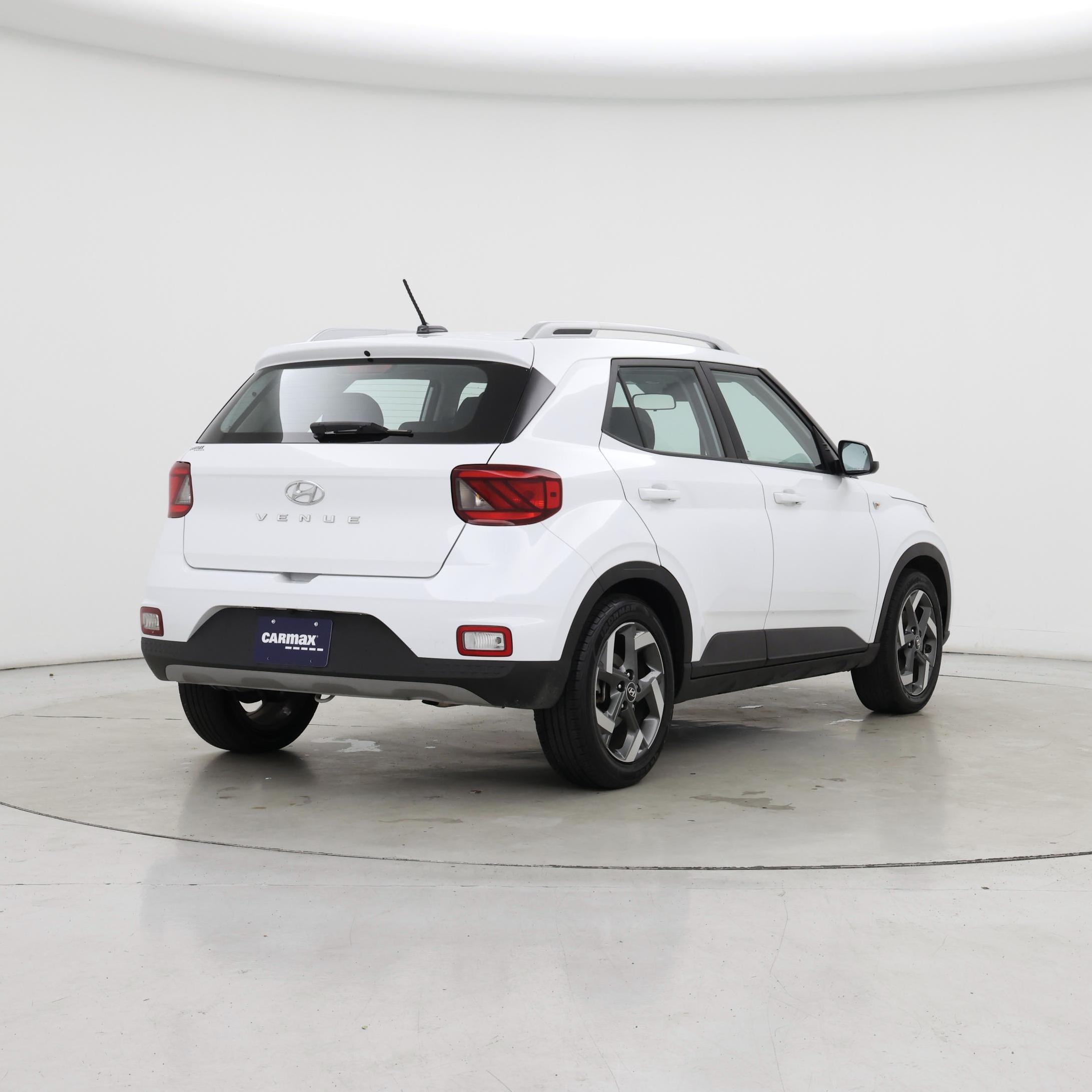 Thumbnail: 2023 Hyundai Venue - 8