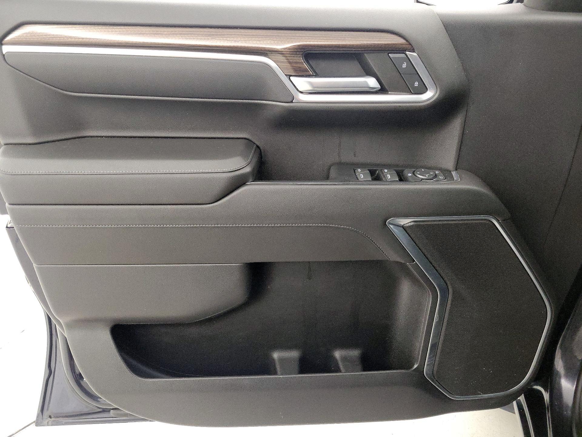 Thumbnail: 2022 Chevrolet Silverado 1500 - 12