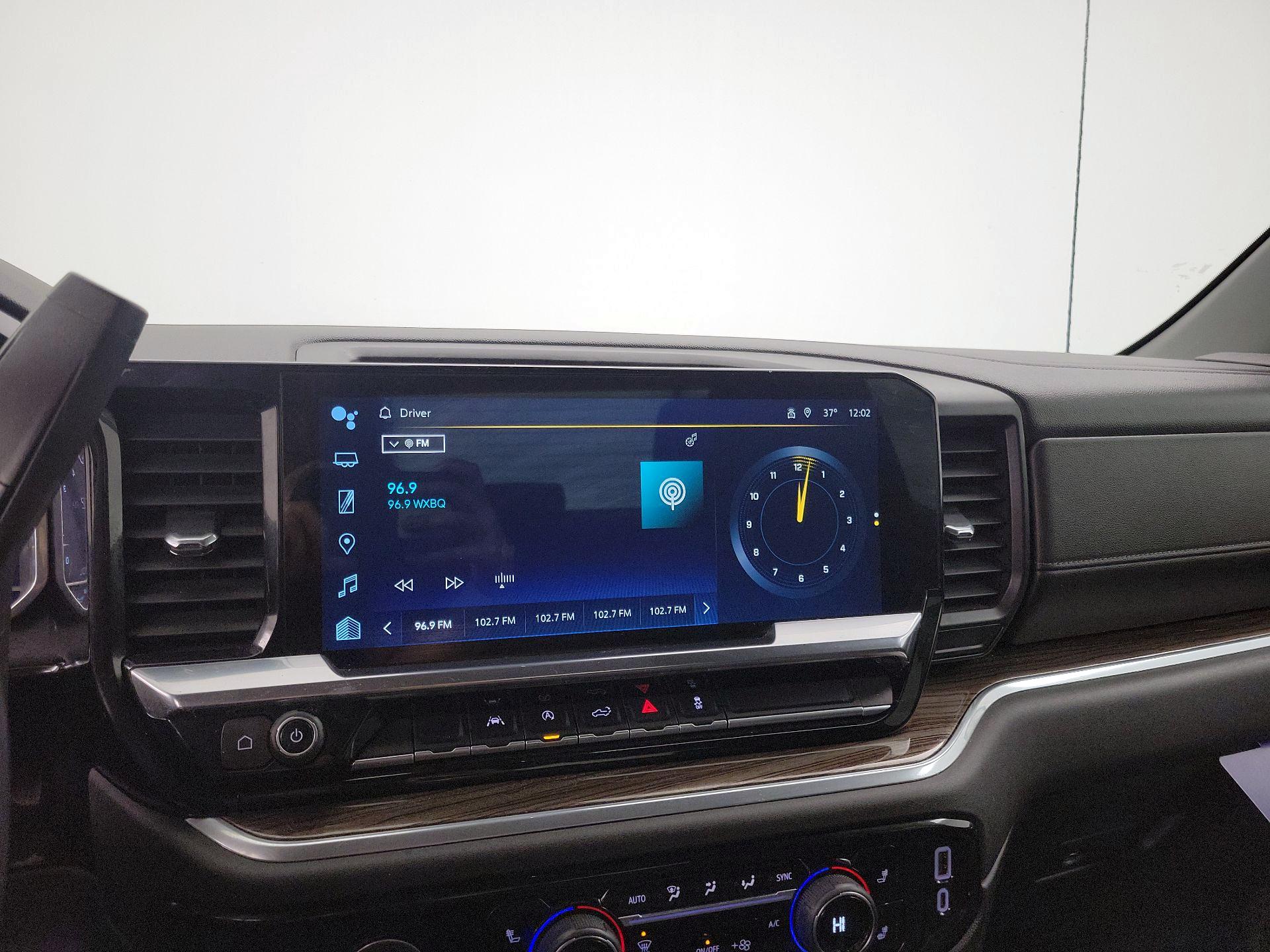 Thumbnail: 2022 Chevrolet Silverado 1500 - 15