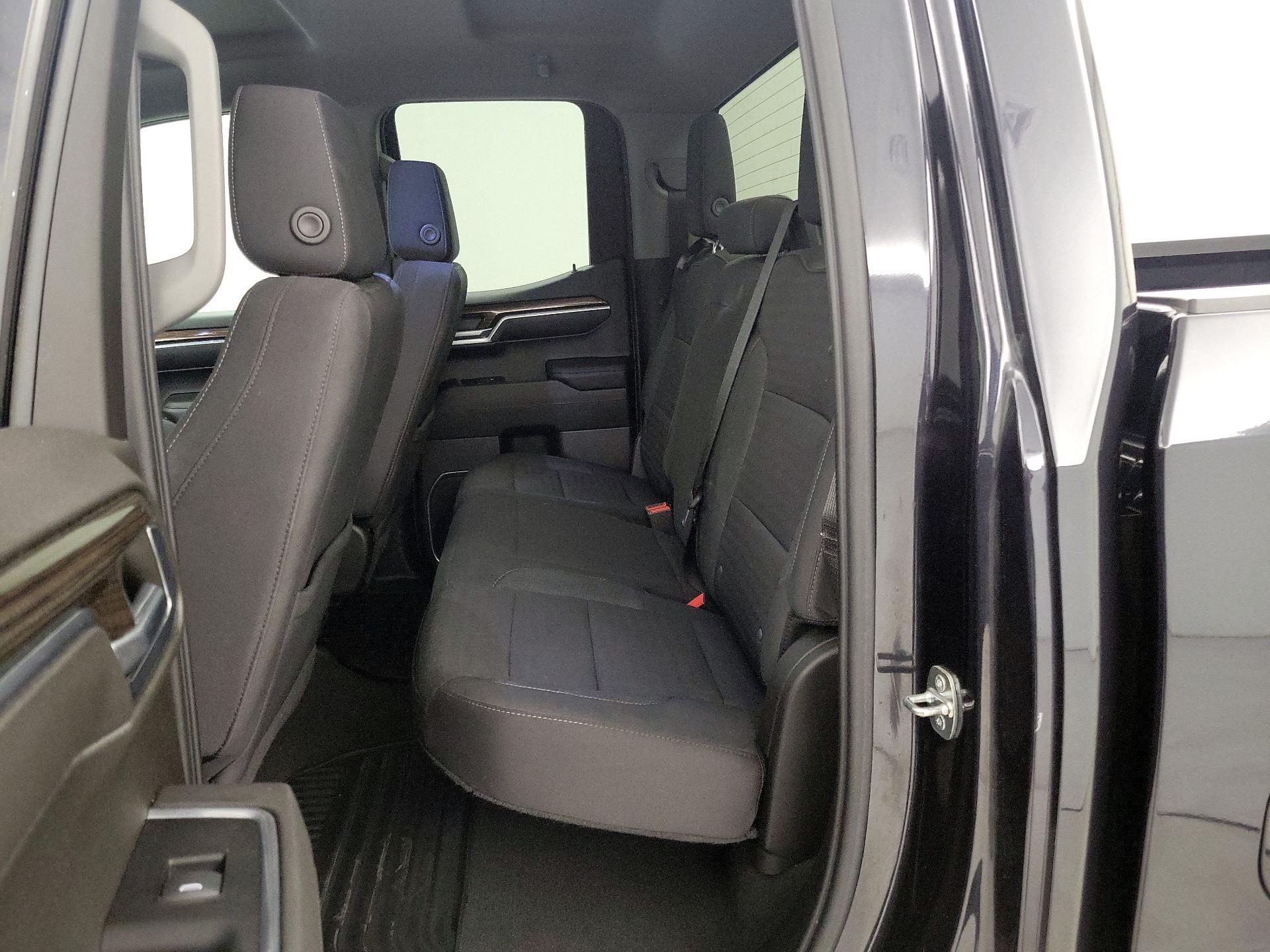 Thumbnail: 2022 Chevrolet Silverado 1500 - 19