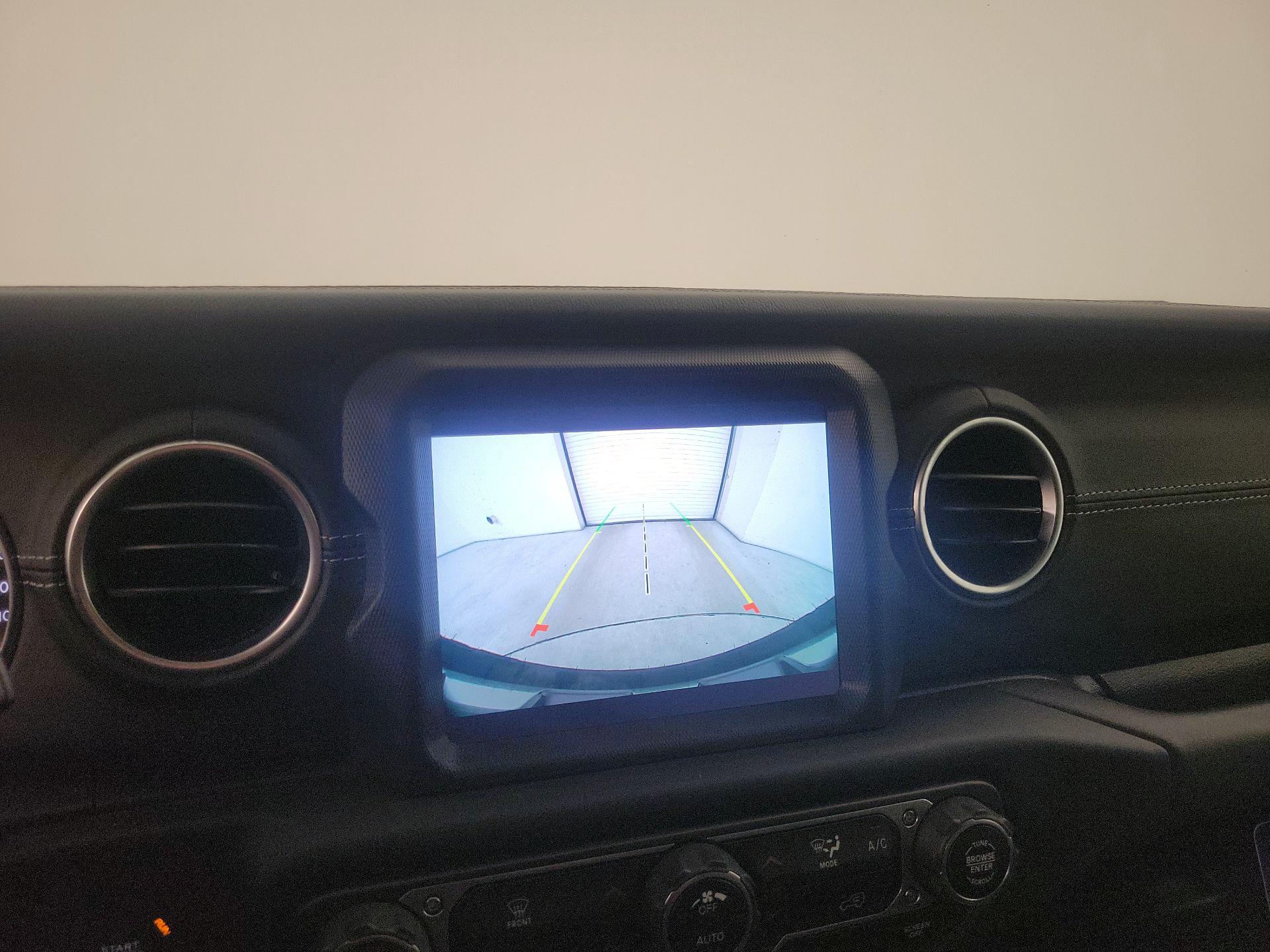 Thumbnail: 2020 Jeep Wrangler - 15