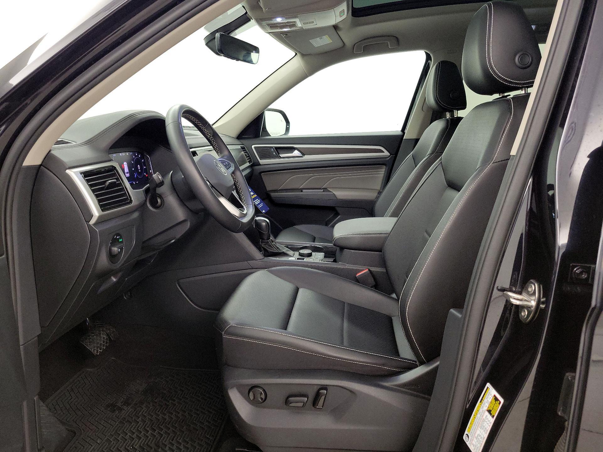 Thumbnail: 2023 Volkswagen Atlas - 11