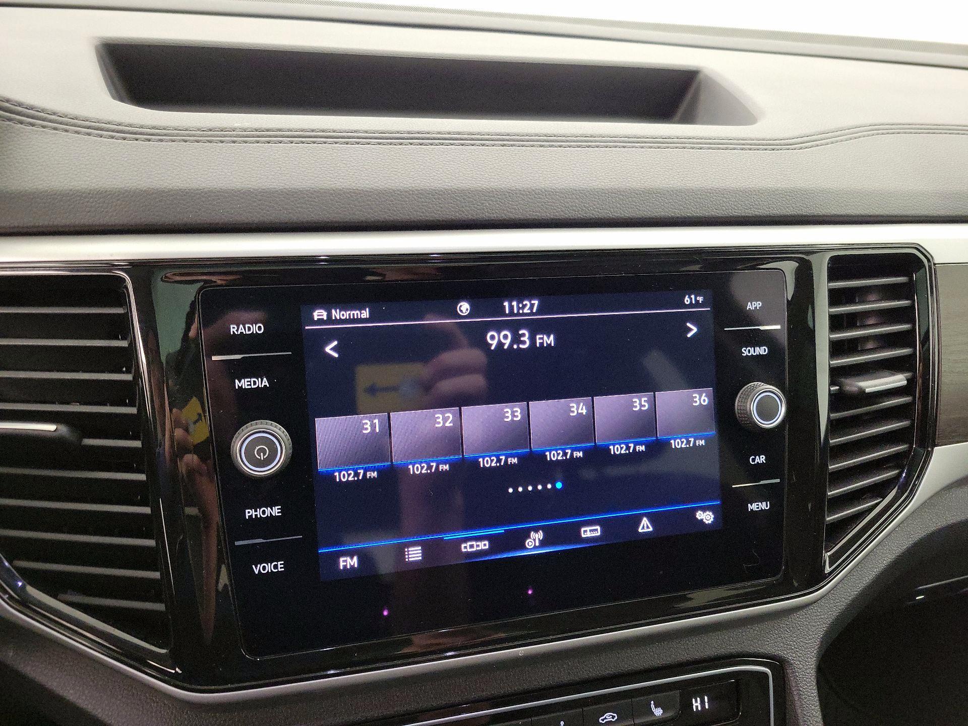 Thumbnail: 2023 Volkswagen Atlas - 15