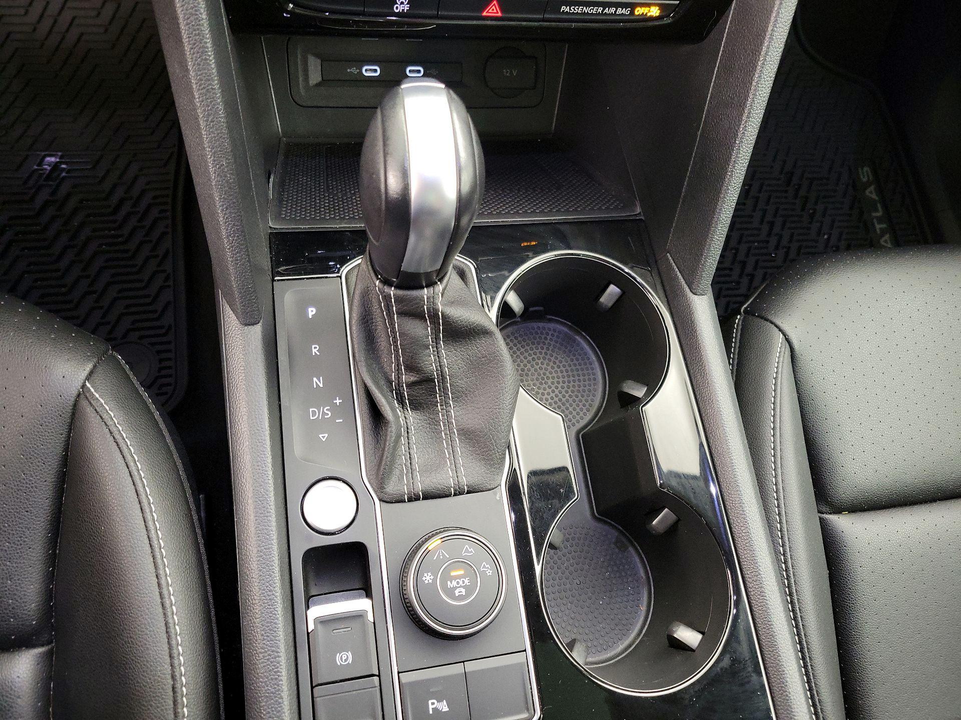 Thumbnail: 2023 Volkswagen Atlas - 17