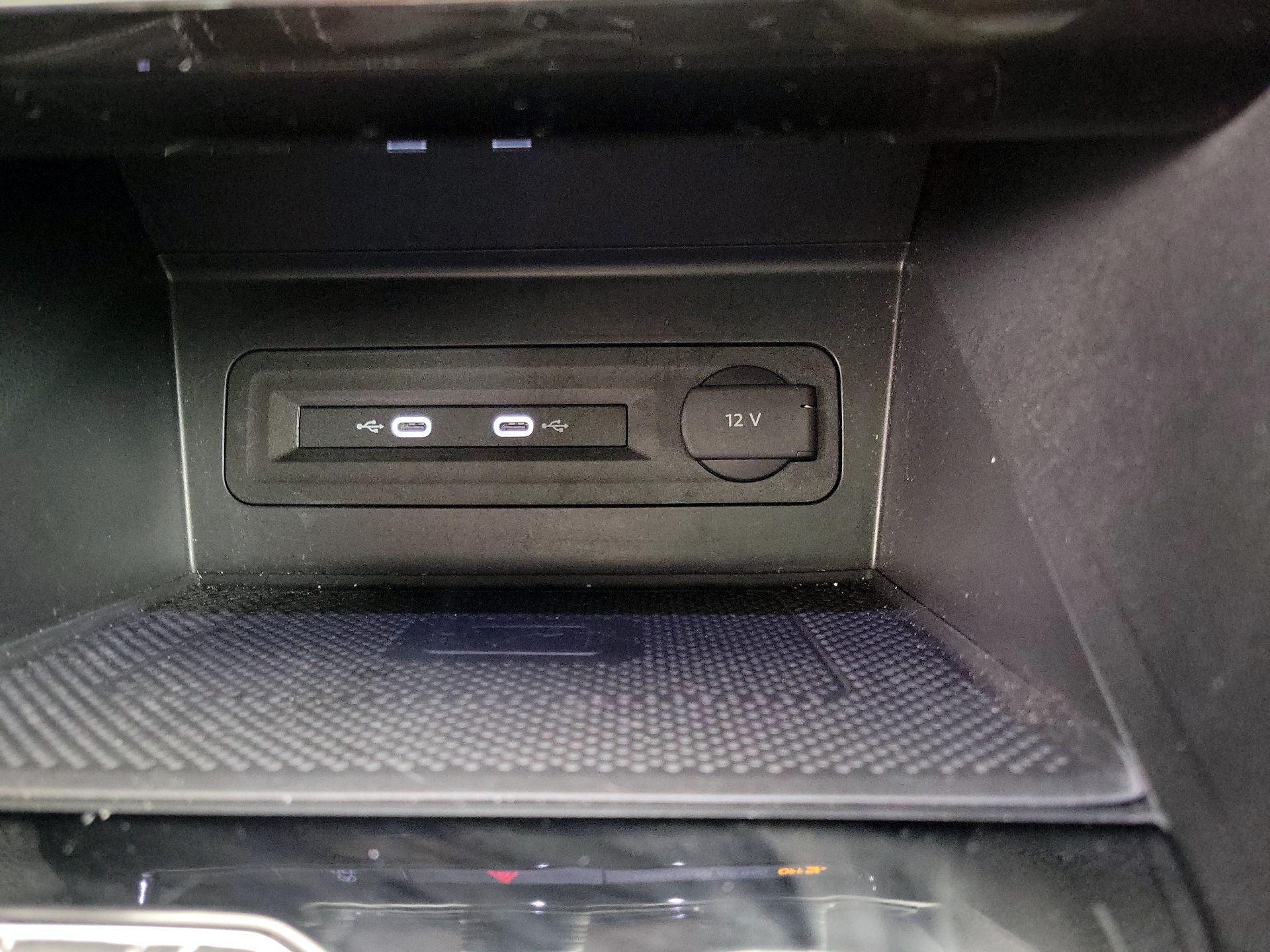 Thumbnail: 2023 Volkswagen Atlas - 18