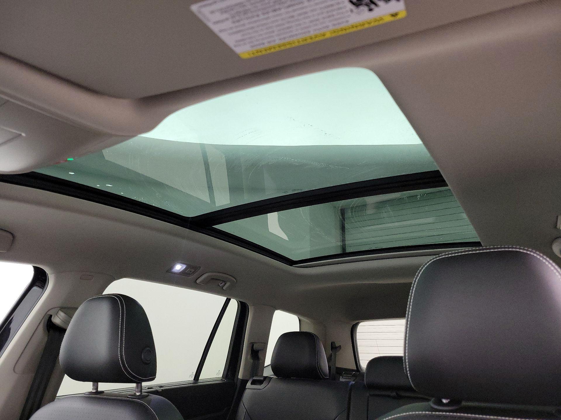 Thumbnail: 2023 Volkswagen Atlas - 19