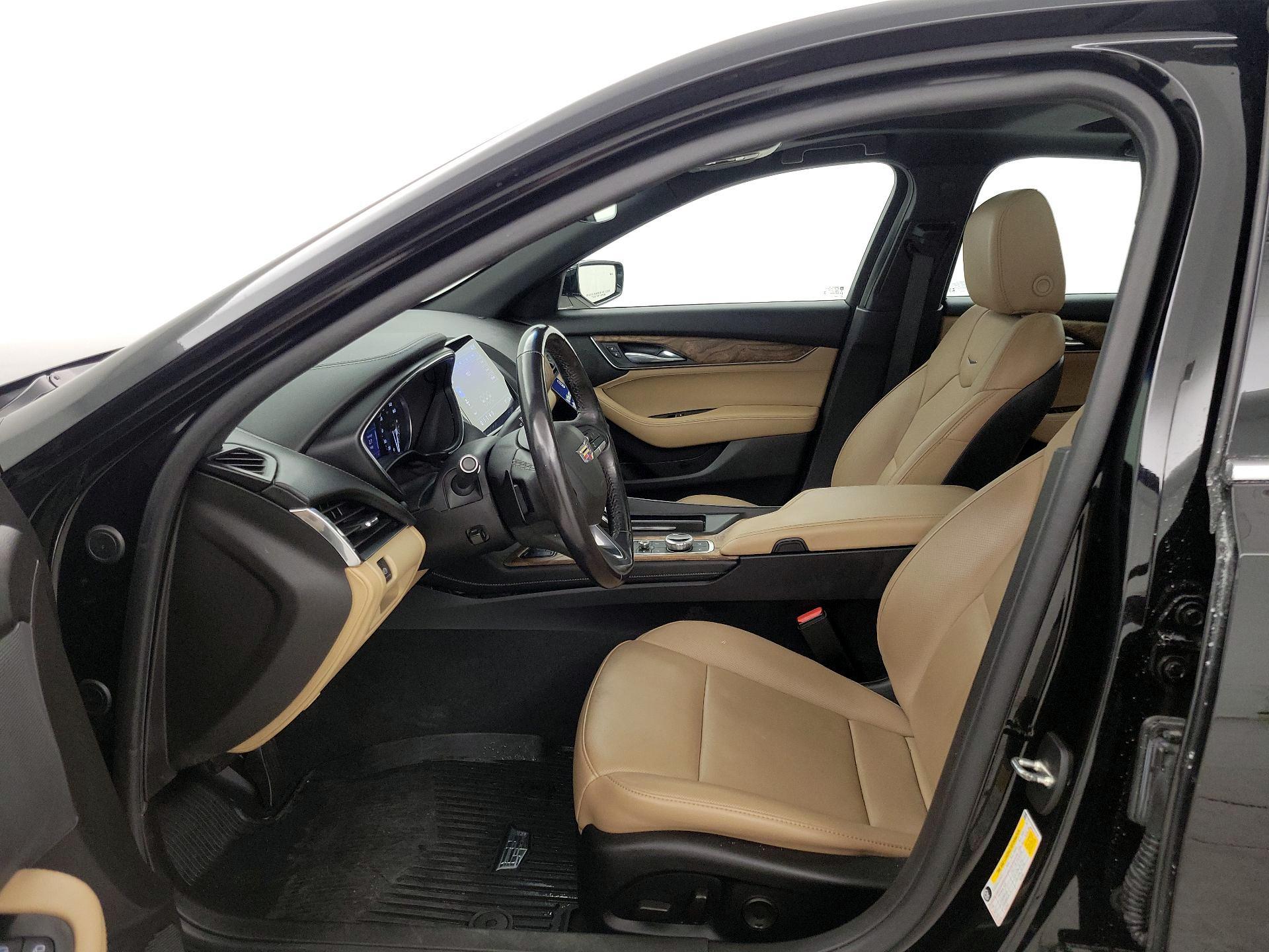 Thumbnail: 2023 Cadillac CT5 - 11