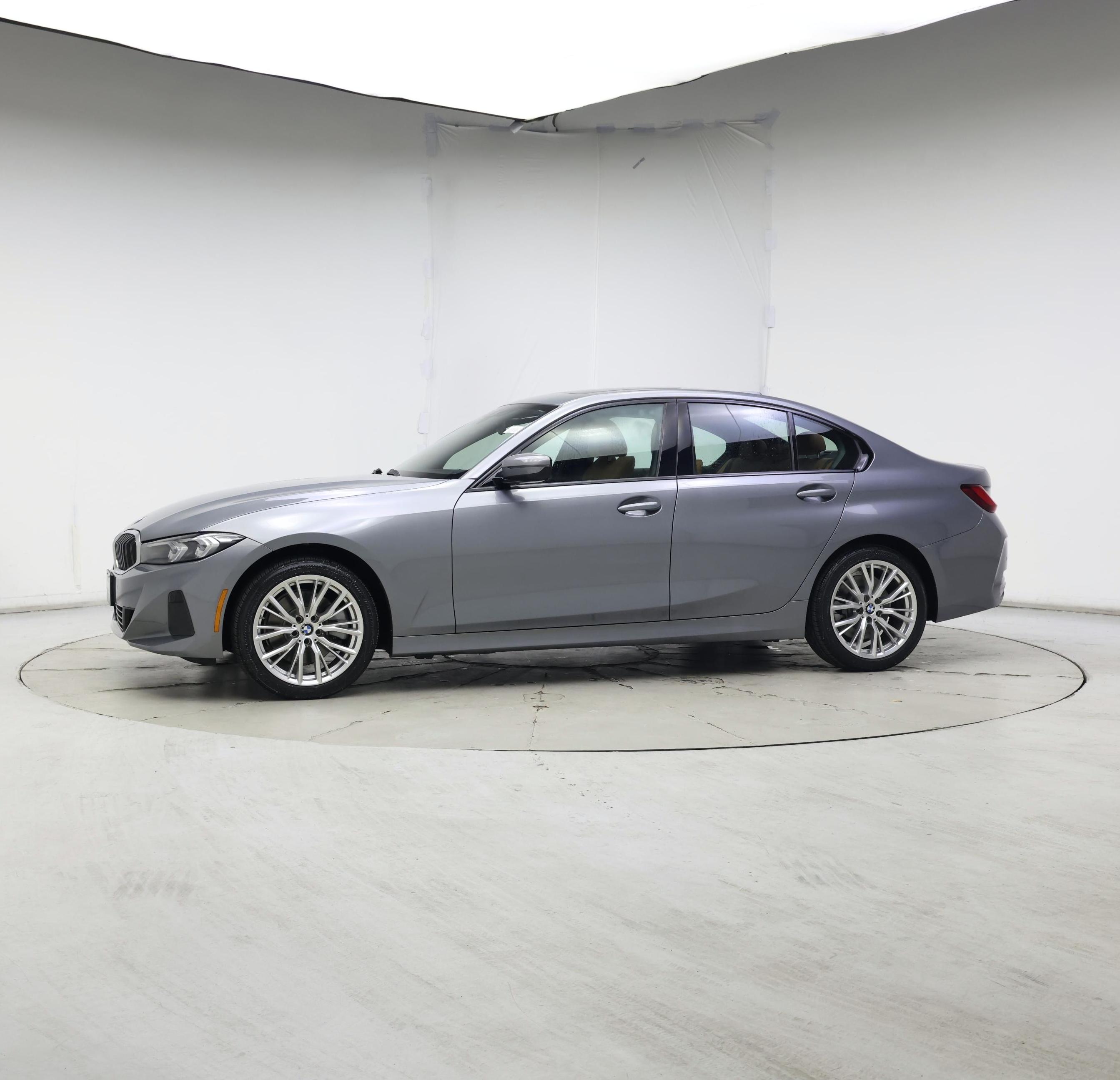 Thumbnail: 2023 BMW 3 Series - 3