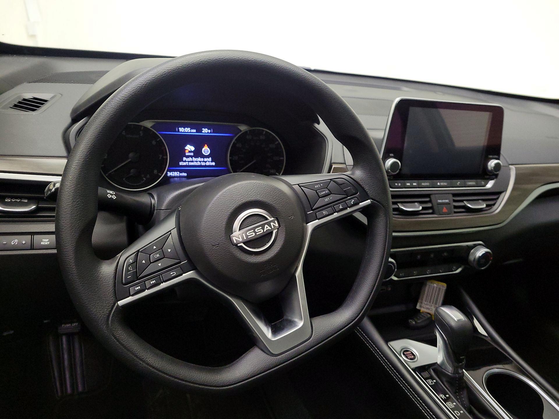 Thumbnail: 2023 Nissan Altima - 10