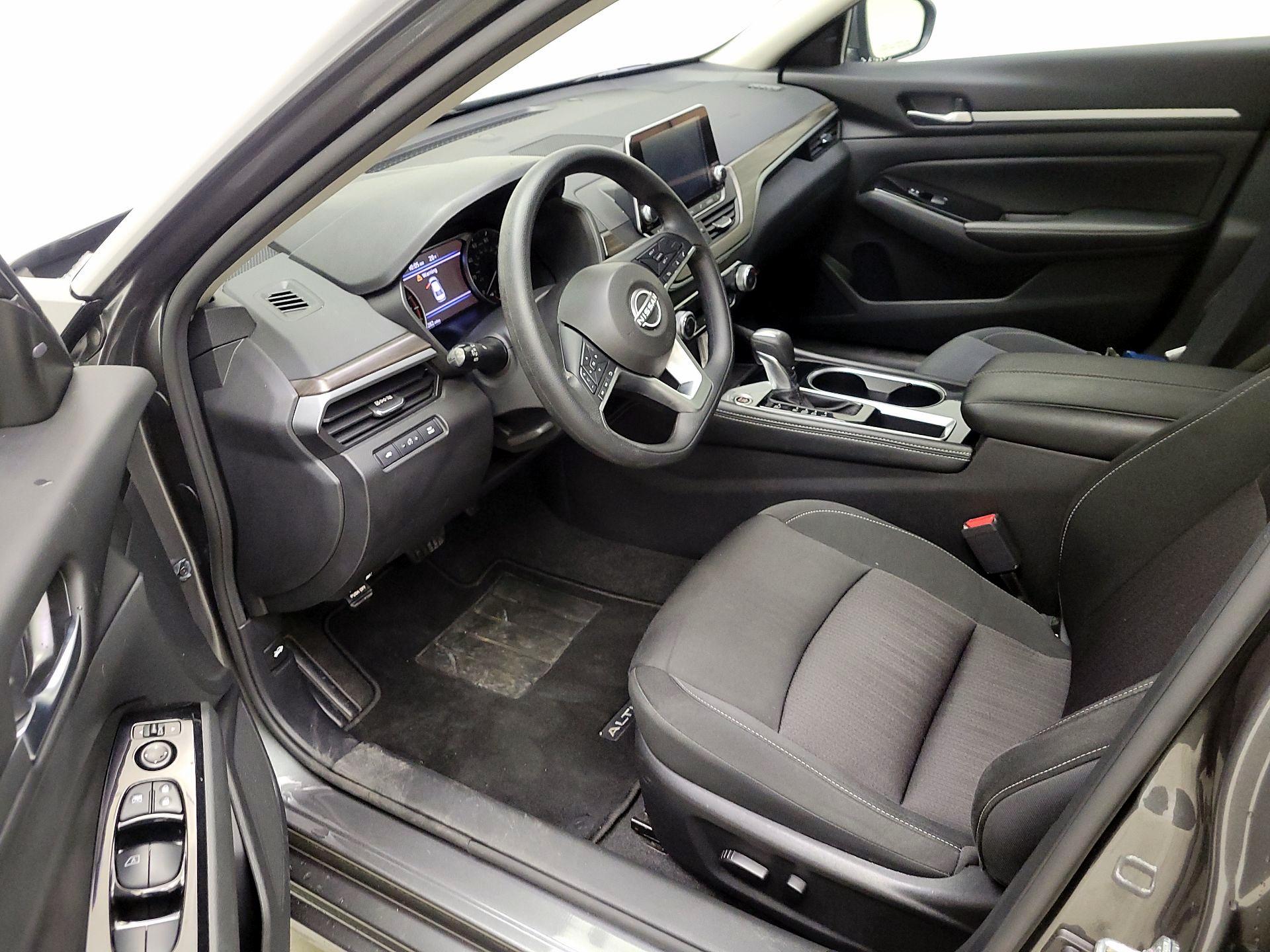 Thumbnail: 2023 Nissan Altima - 11