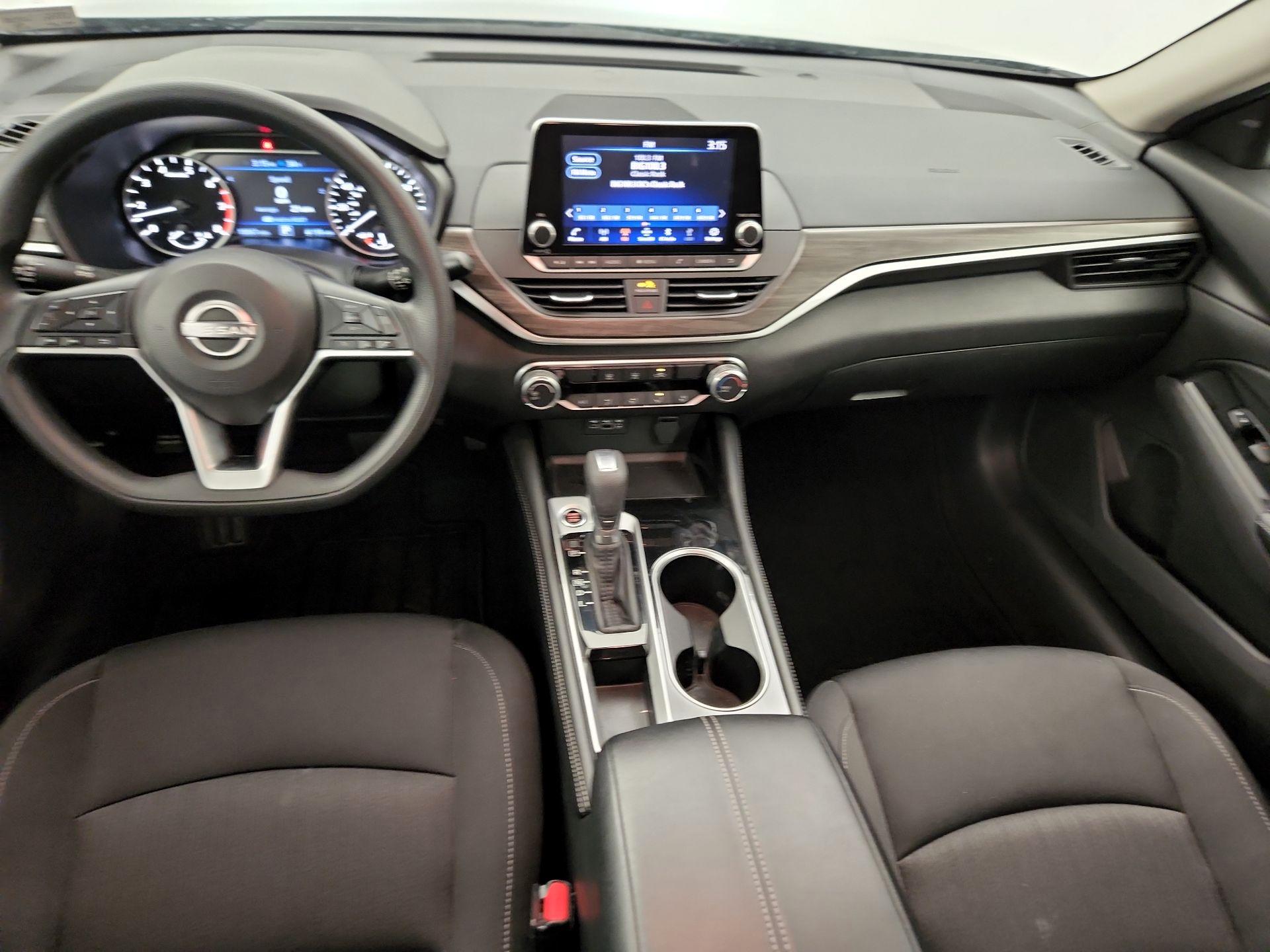 Thumbnail: 2023 Nissan Altima - 9