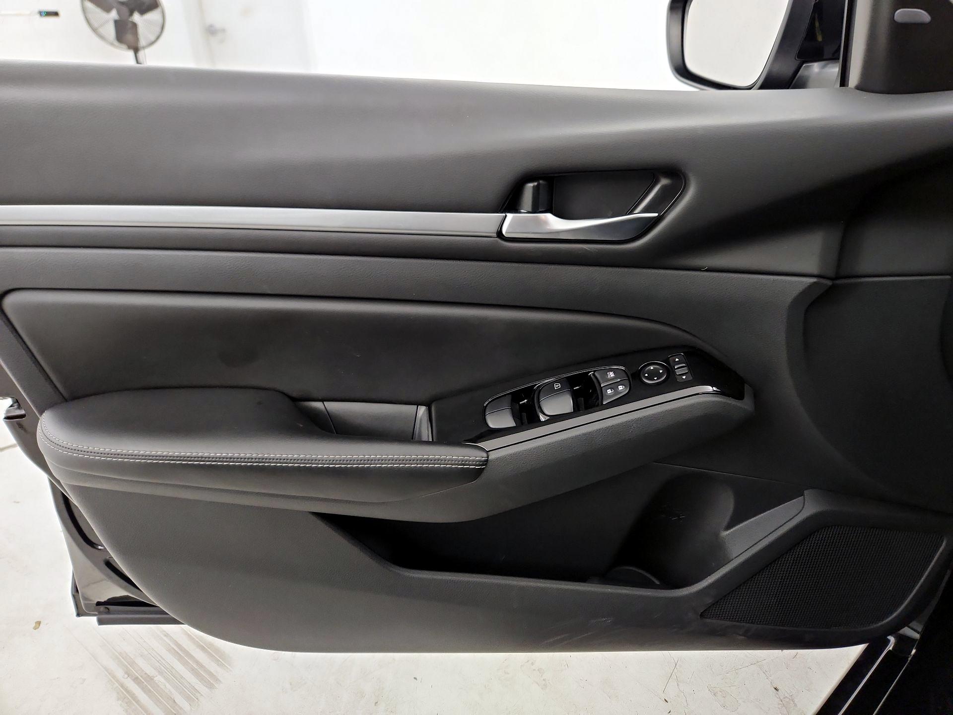 Thumbnail: 2023 Nissan Altima - 12