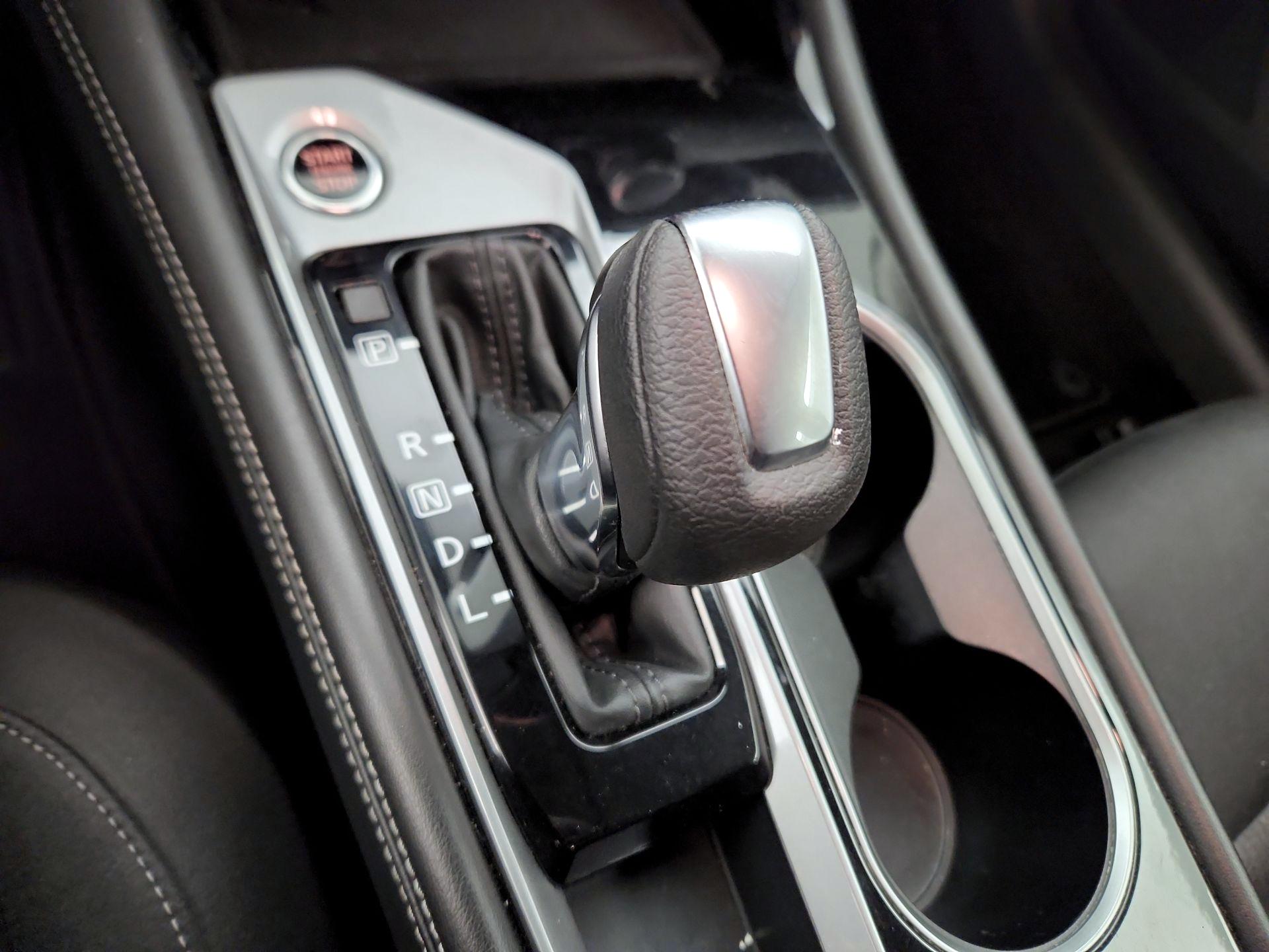 Thumbnail: 2023 Nissan Altima - 17