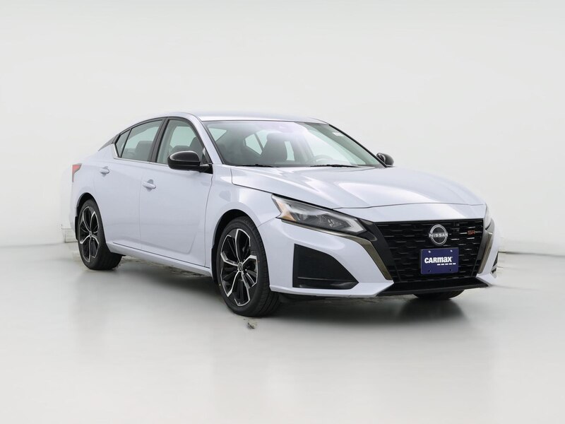 2023 Nissan Altima SR