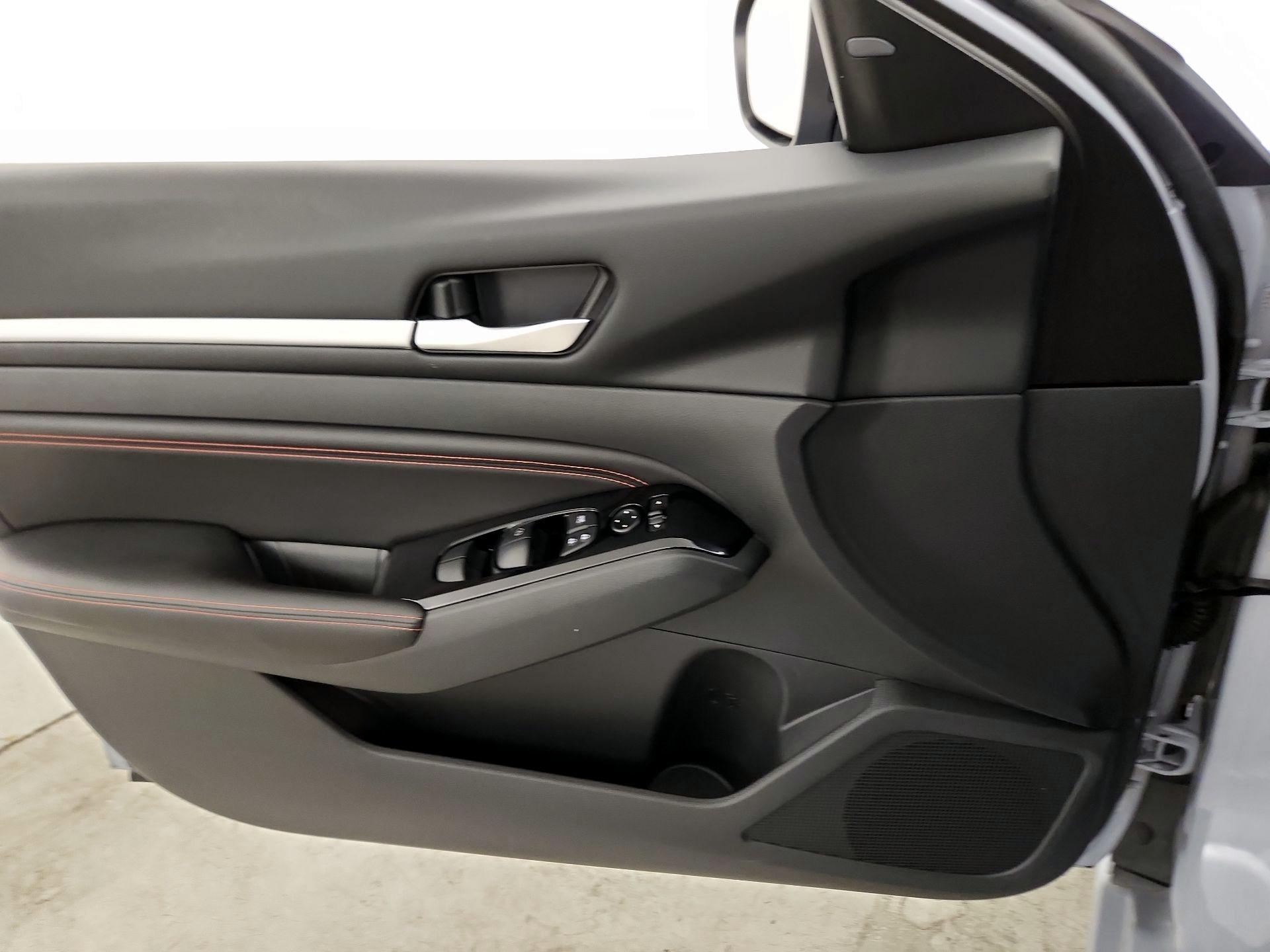 Thumbnail: 2023 Nissan Altima - 12