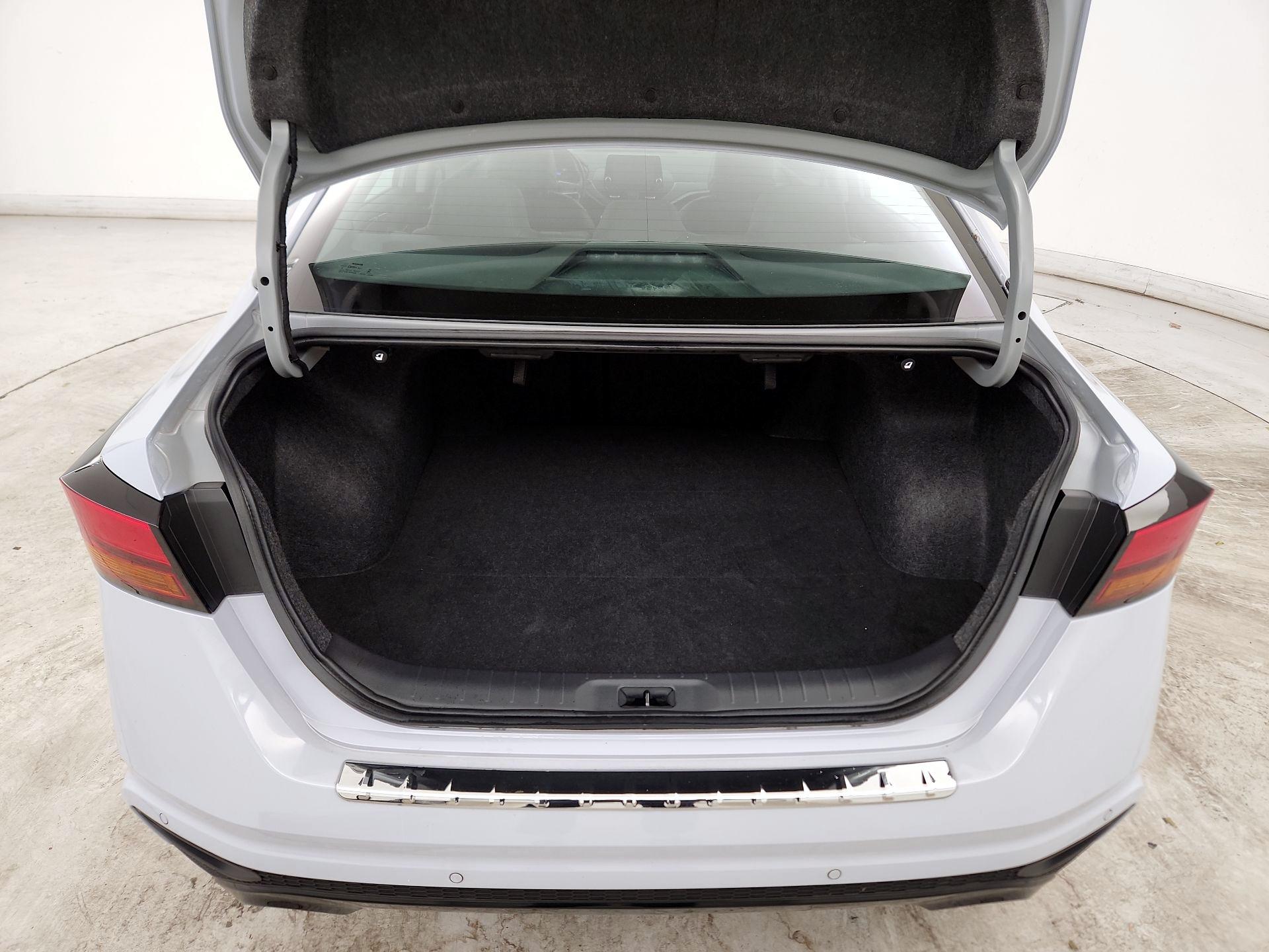 Thumbnail: 2023 Nissan Altima - 20