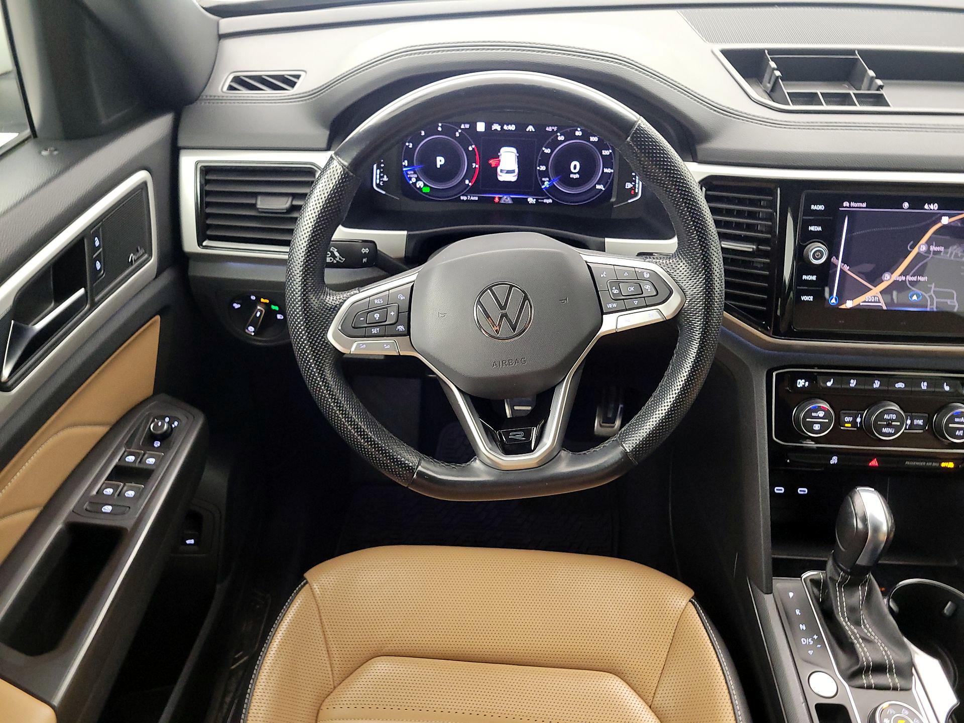 Thumbnail: 2022 Volkswagen Atlas - 10