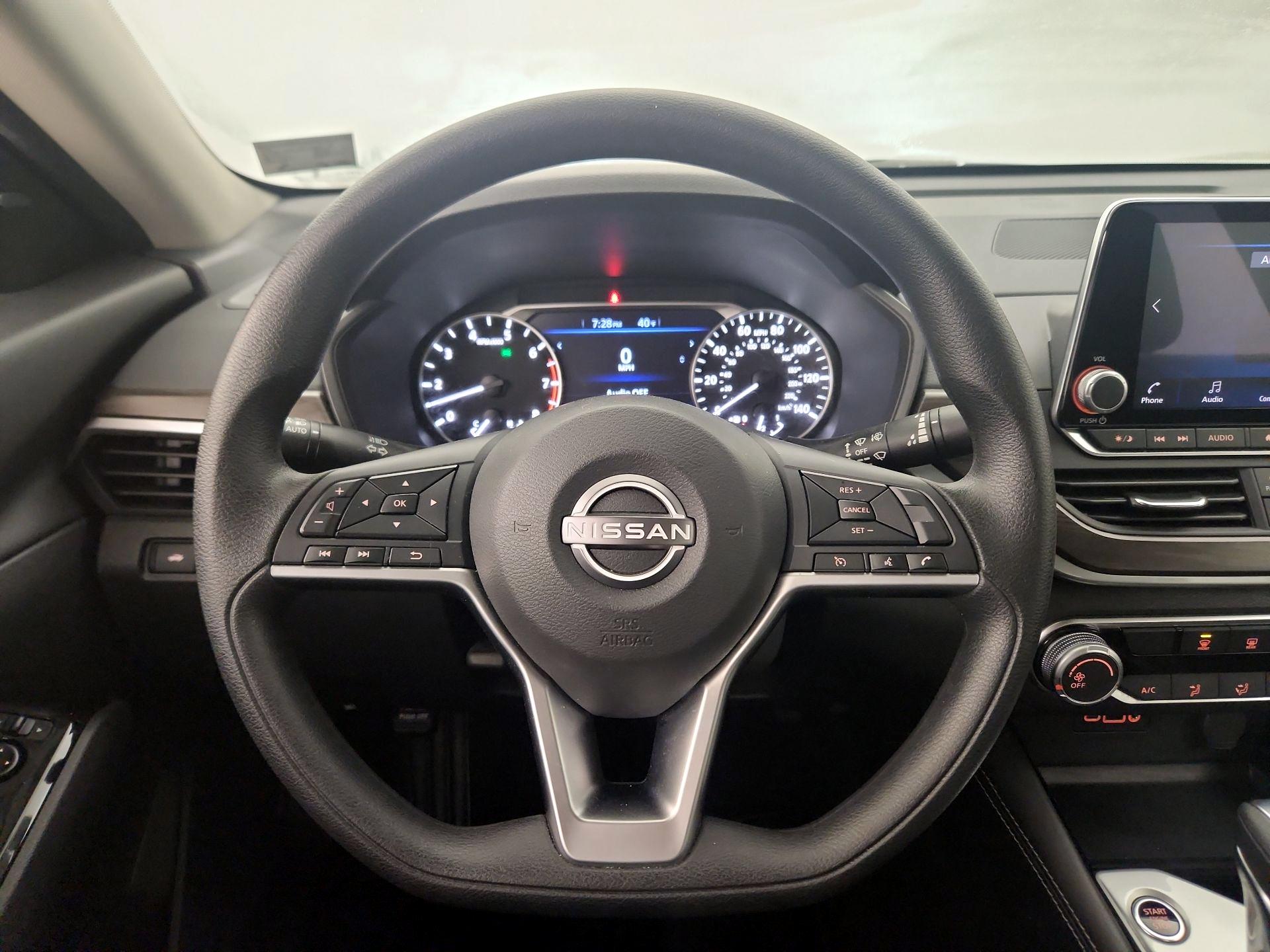 Thumbnail: 2023 Nissan Altima - 10