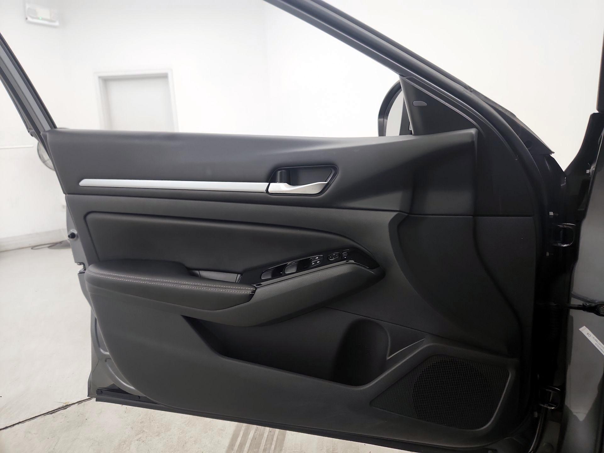 Thumbnail: 2023 Nissan Altima - 12