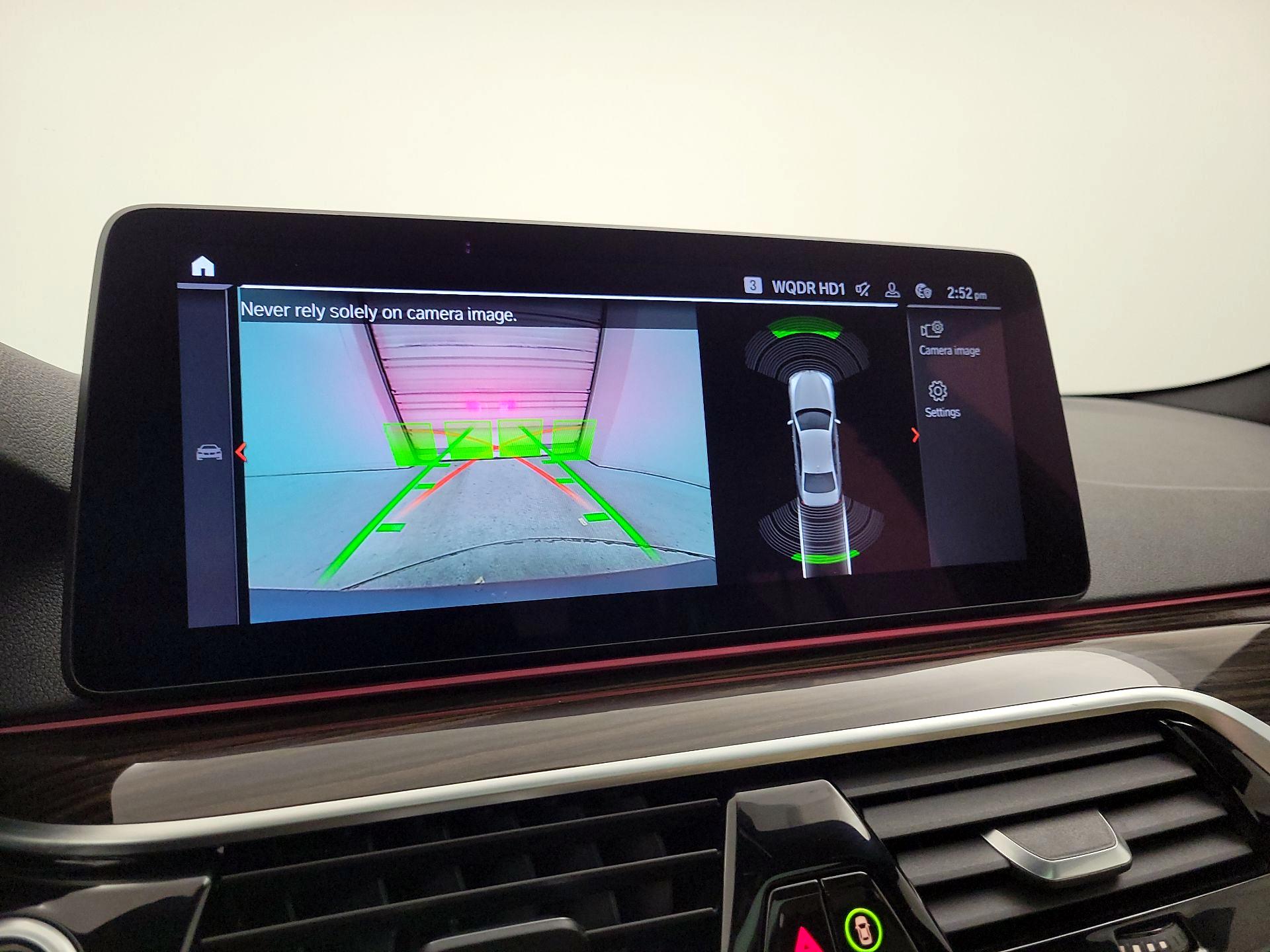 Thumbnail: 2021 BMW 5 Series - 14