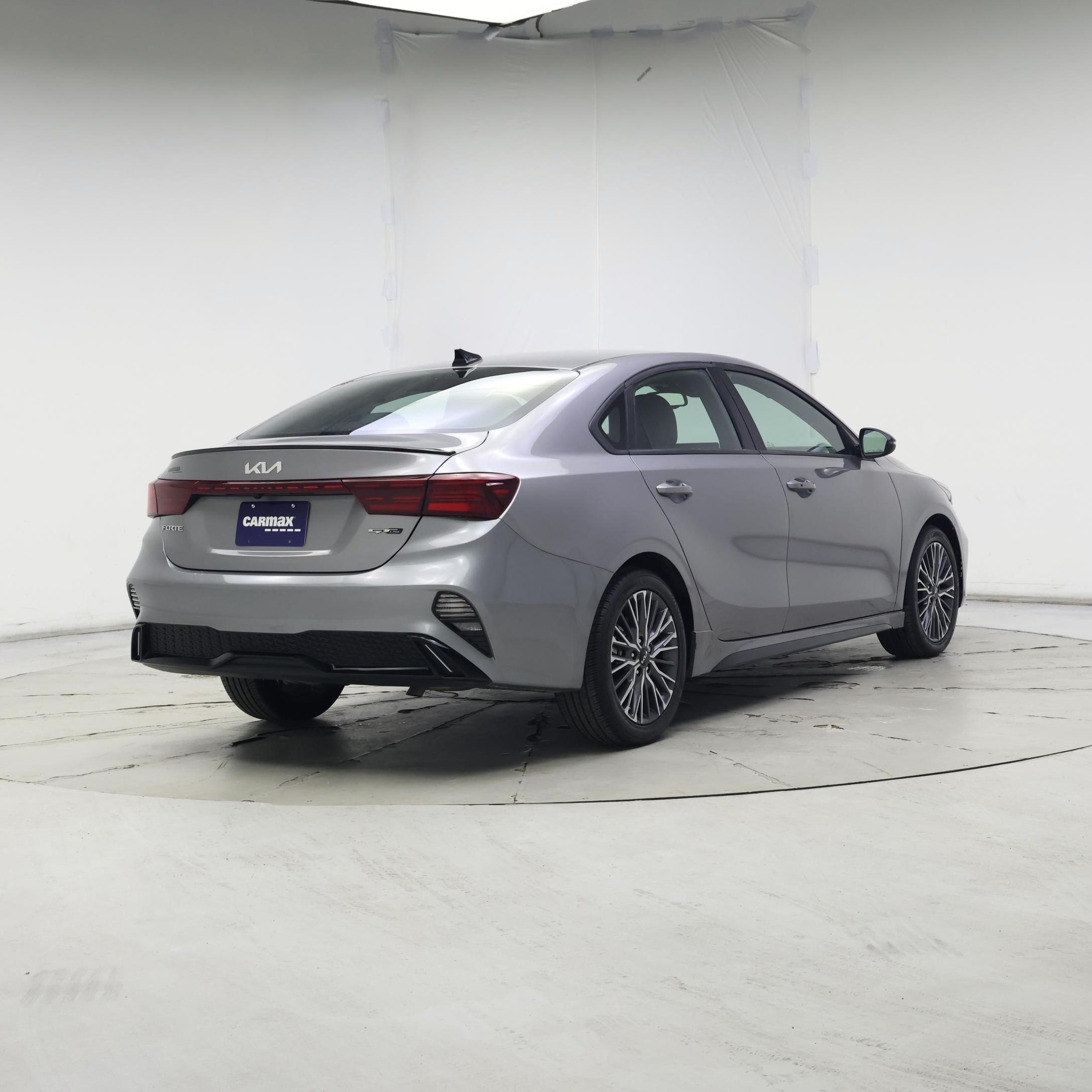 Thumbnail: 2023 Kia Forte - 8