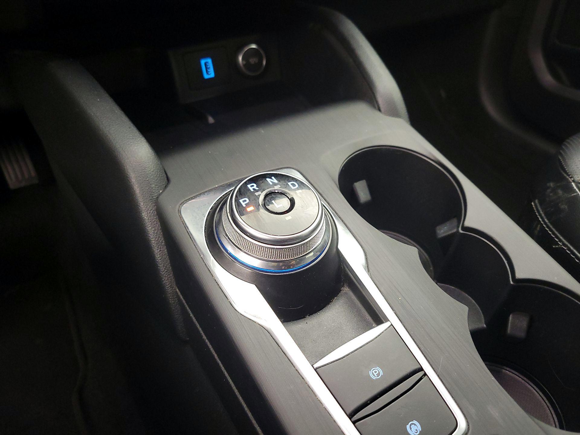 Thumbnail: 2020 Ford Escape - 17