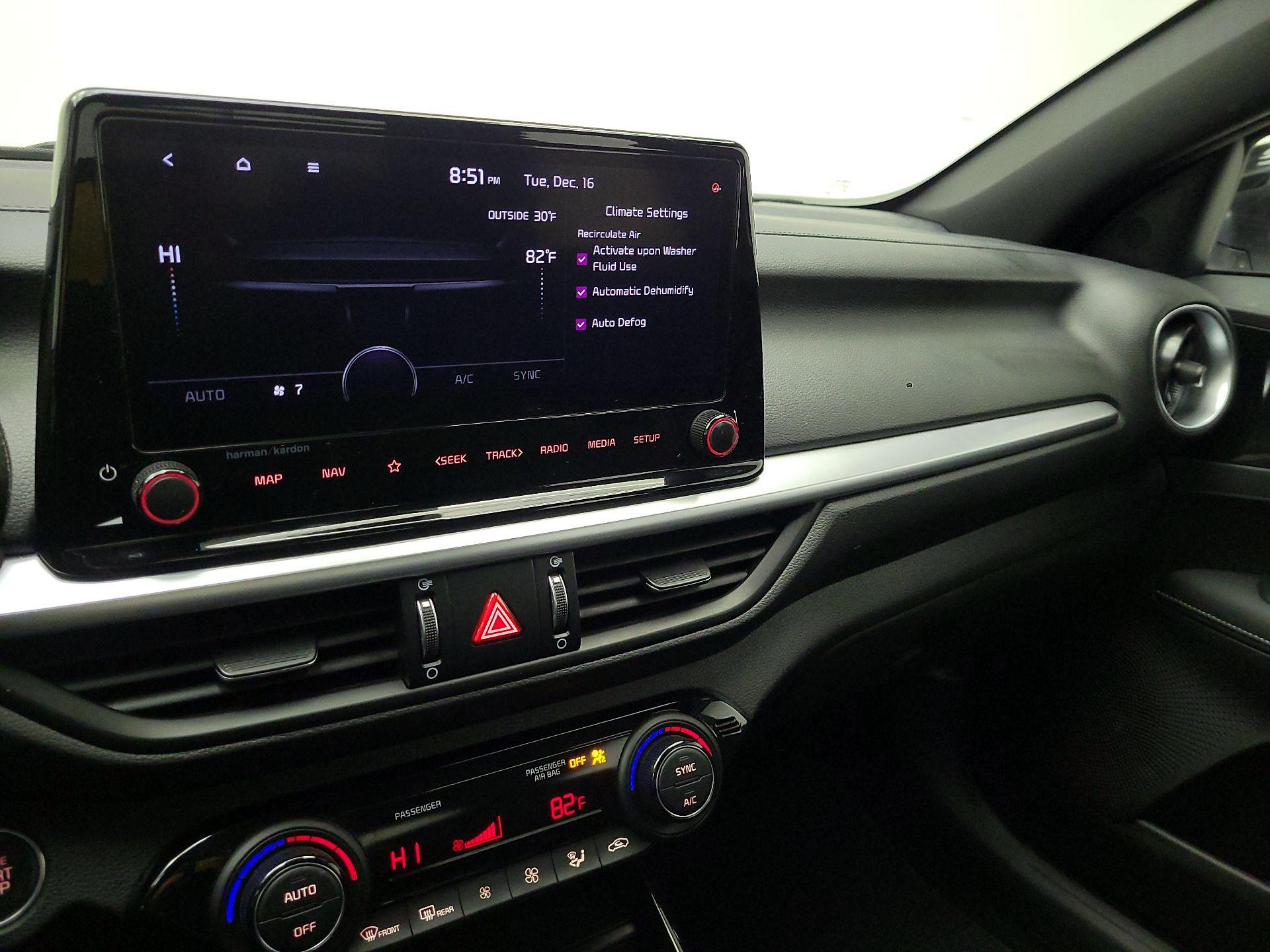 Thumbnail: 2023 Kia Forte - 17