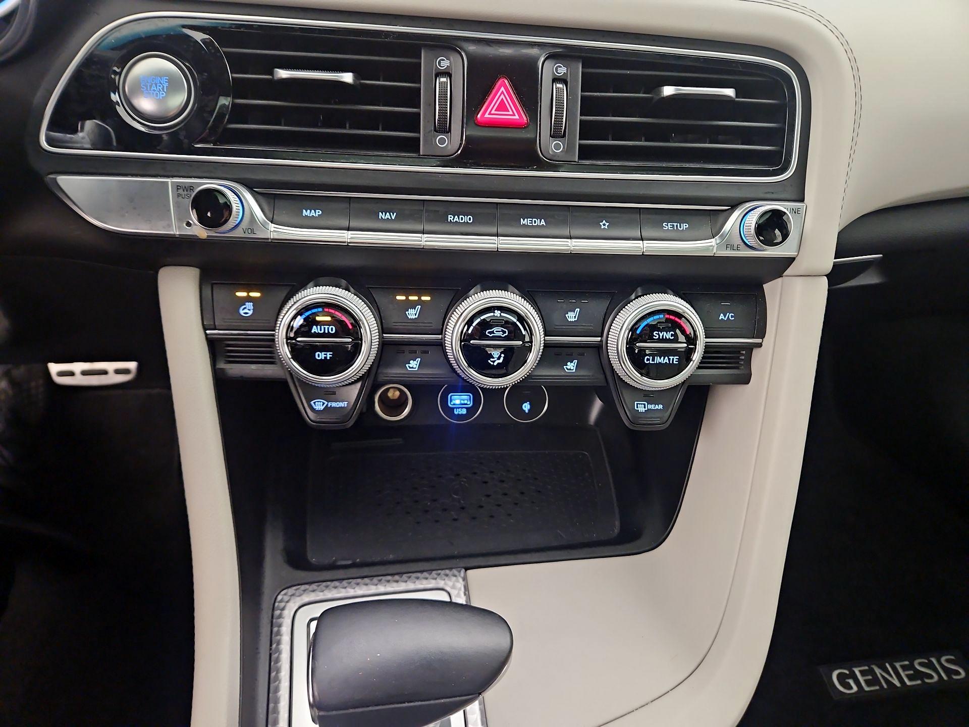 Thumbnail: 2023 Genesis G70 - 17